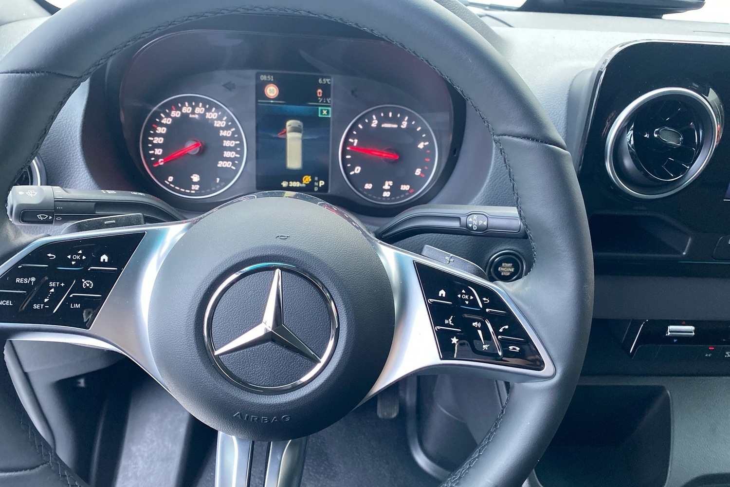 heti ajoon Mercedes-Benz Sprinter