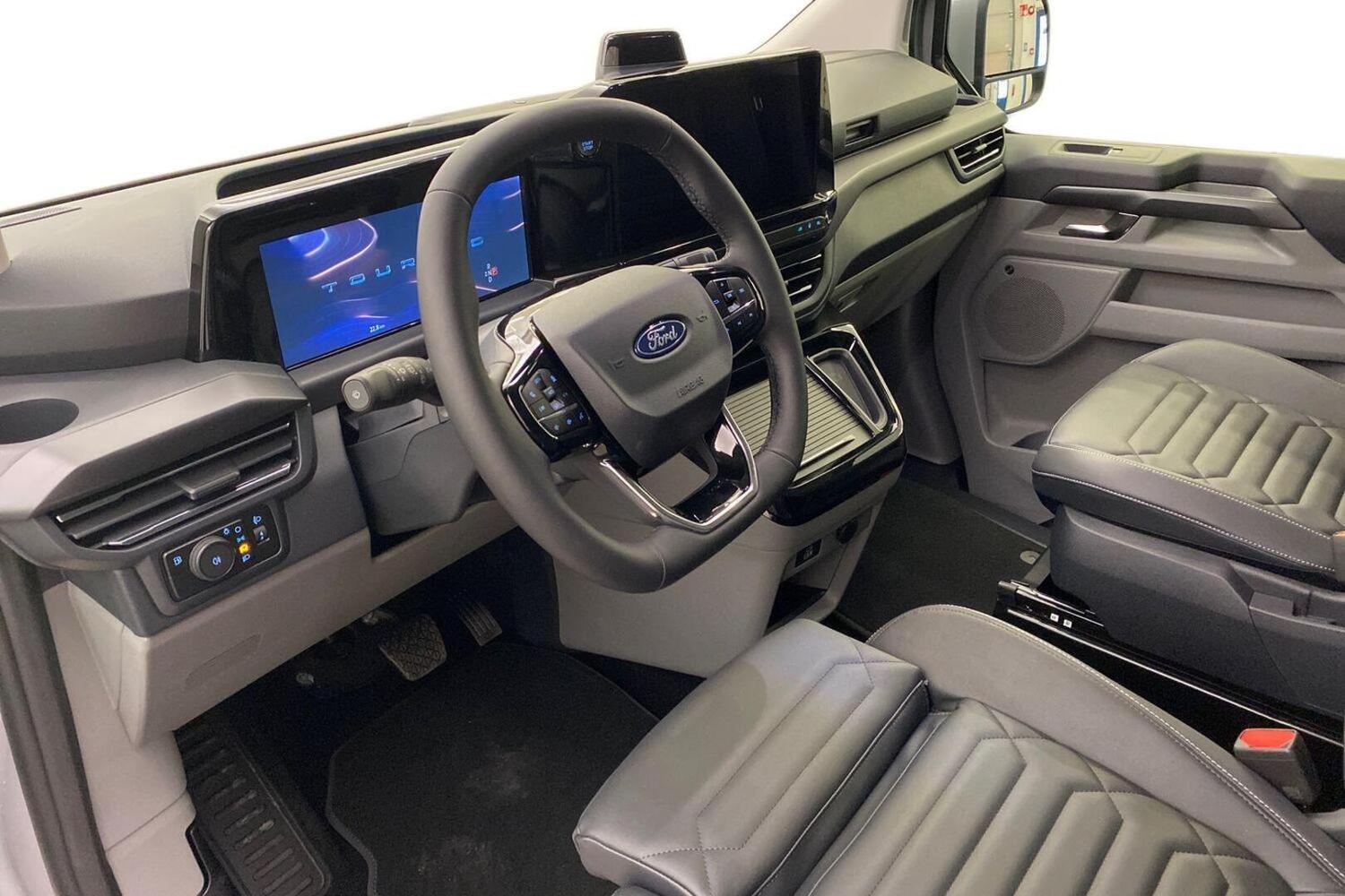 heti ajoon Ford Tourneo Custom
