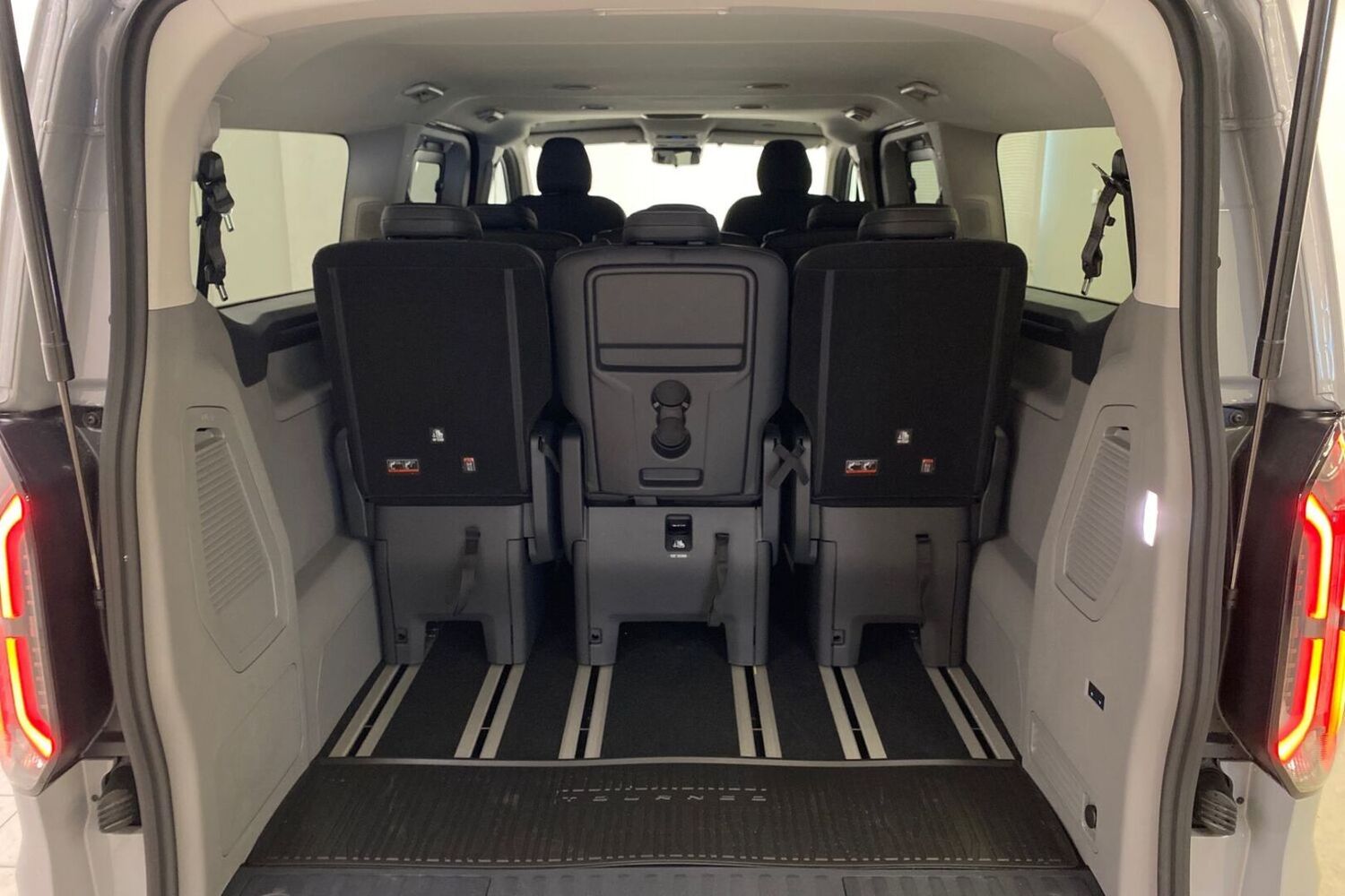 heti ajoon Ford Tourneo Custom