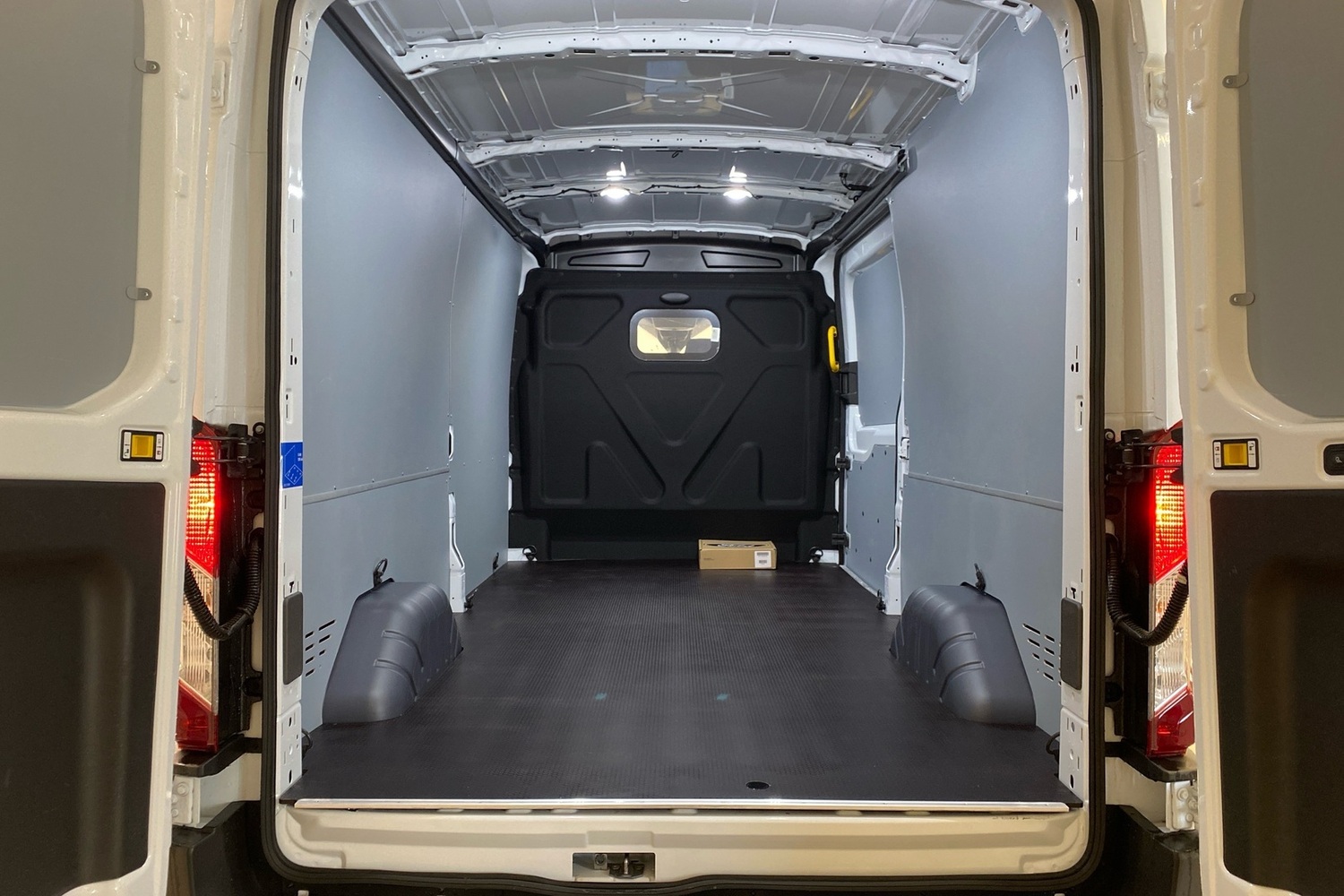heti ajoon Ford Transit