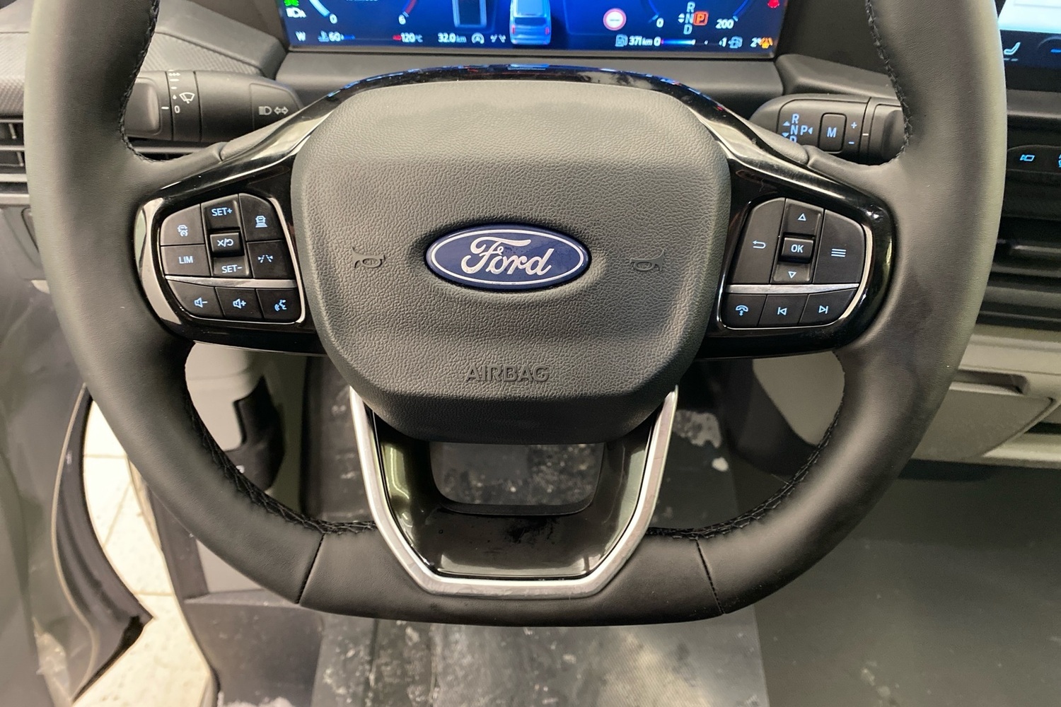 heti ajoon Ford Transit Custom