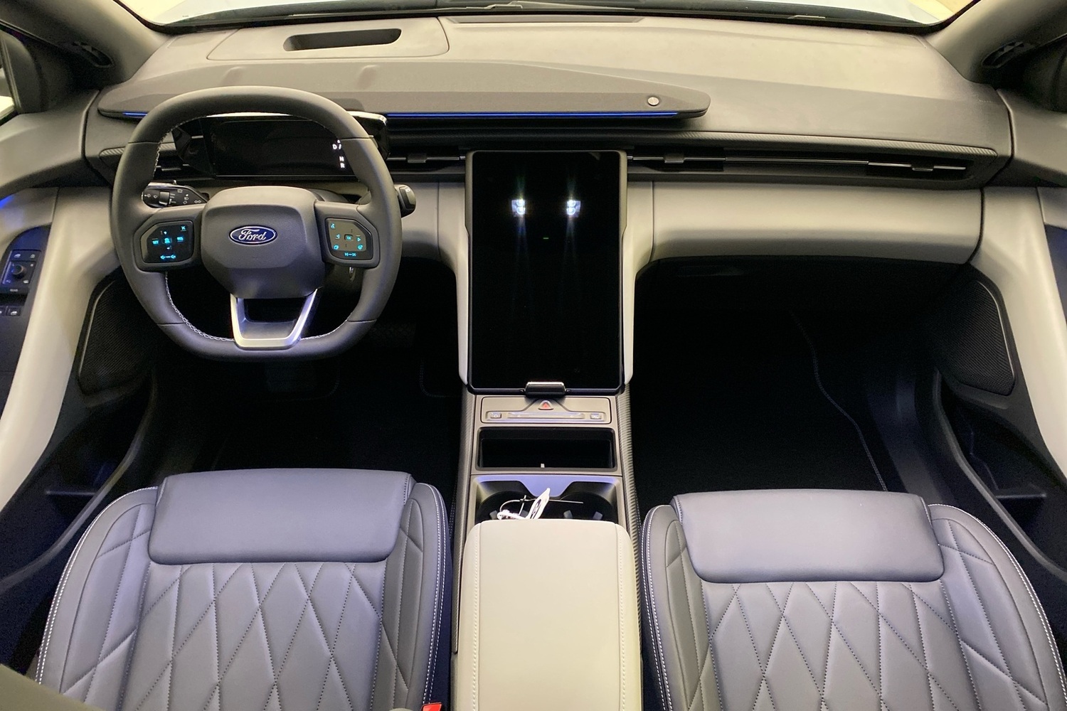 heti ajoon Ford USA Explorer