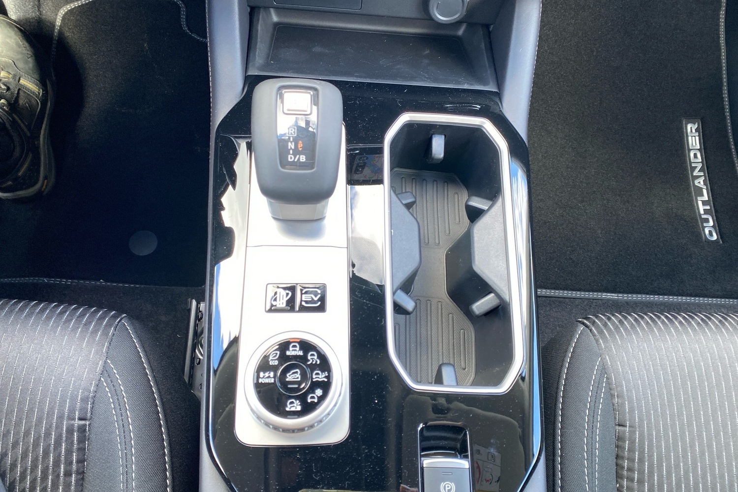 heti ajoon Mitsubishi Outlander
