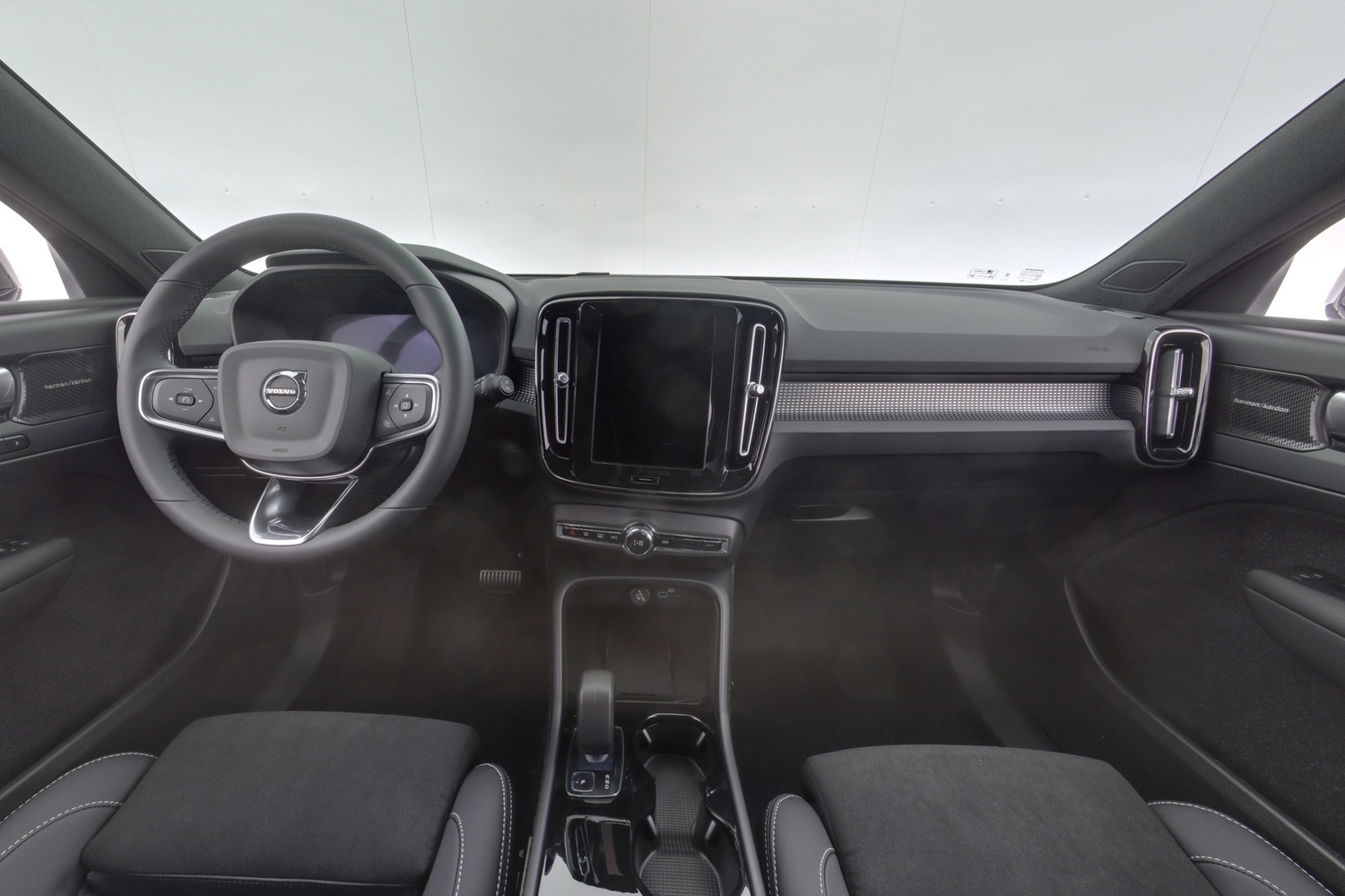 heti ajoon Volvo EX40