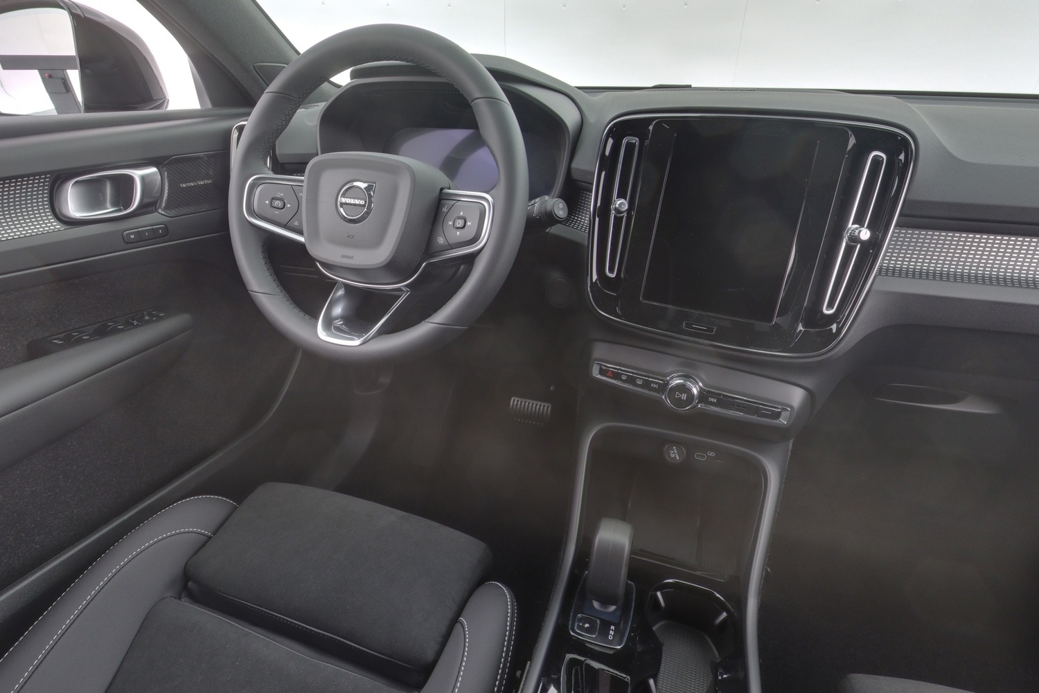 heti ajoon Volvo EX40