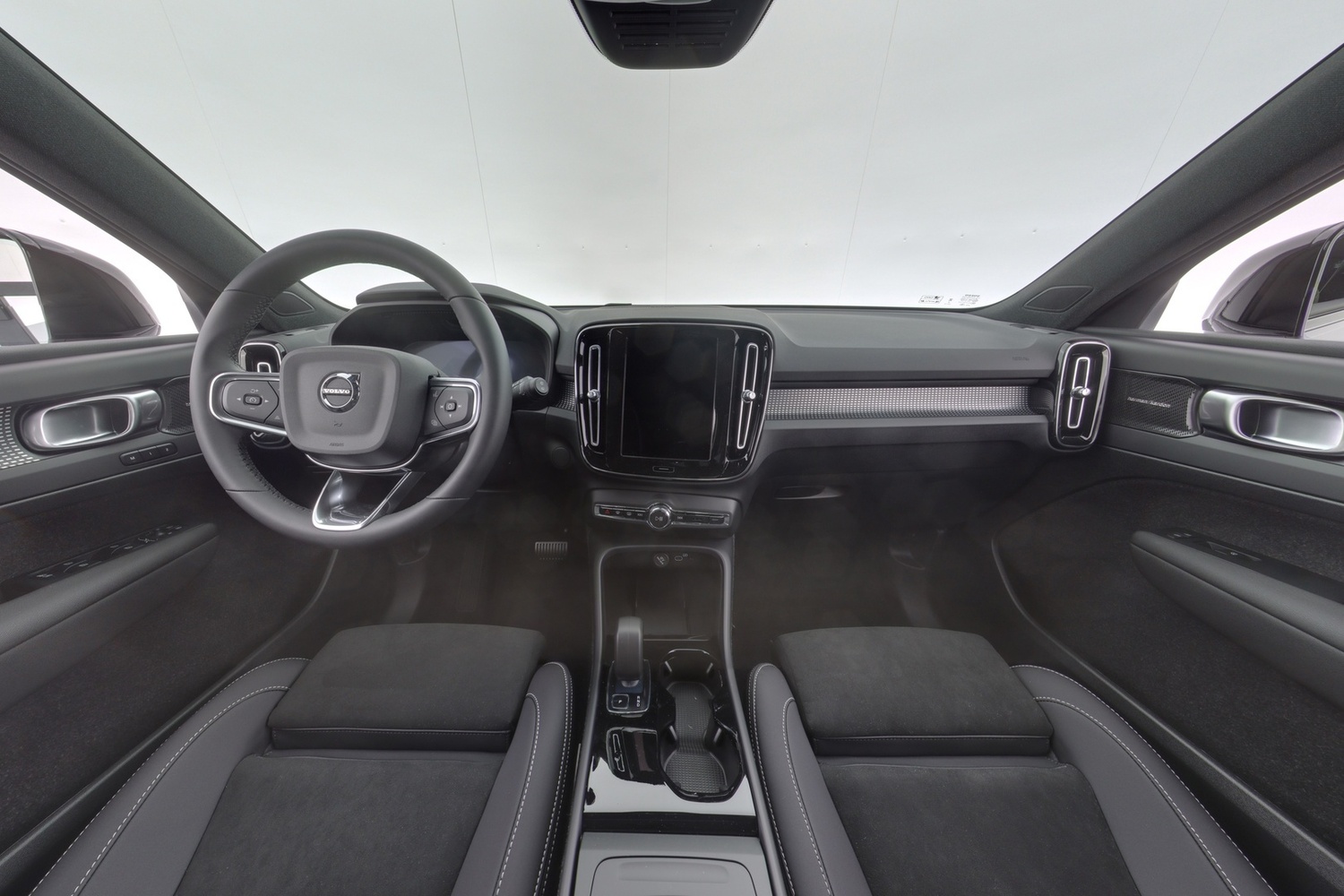 heti ajoon Volvo EX40
