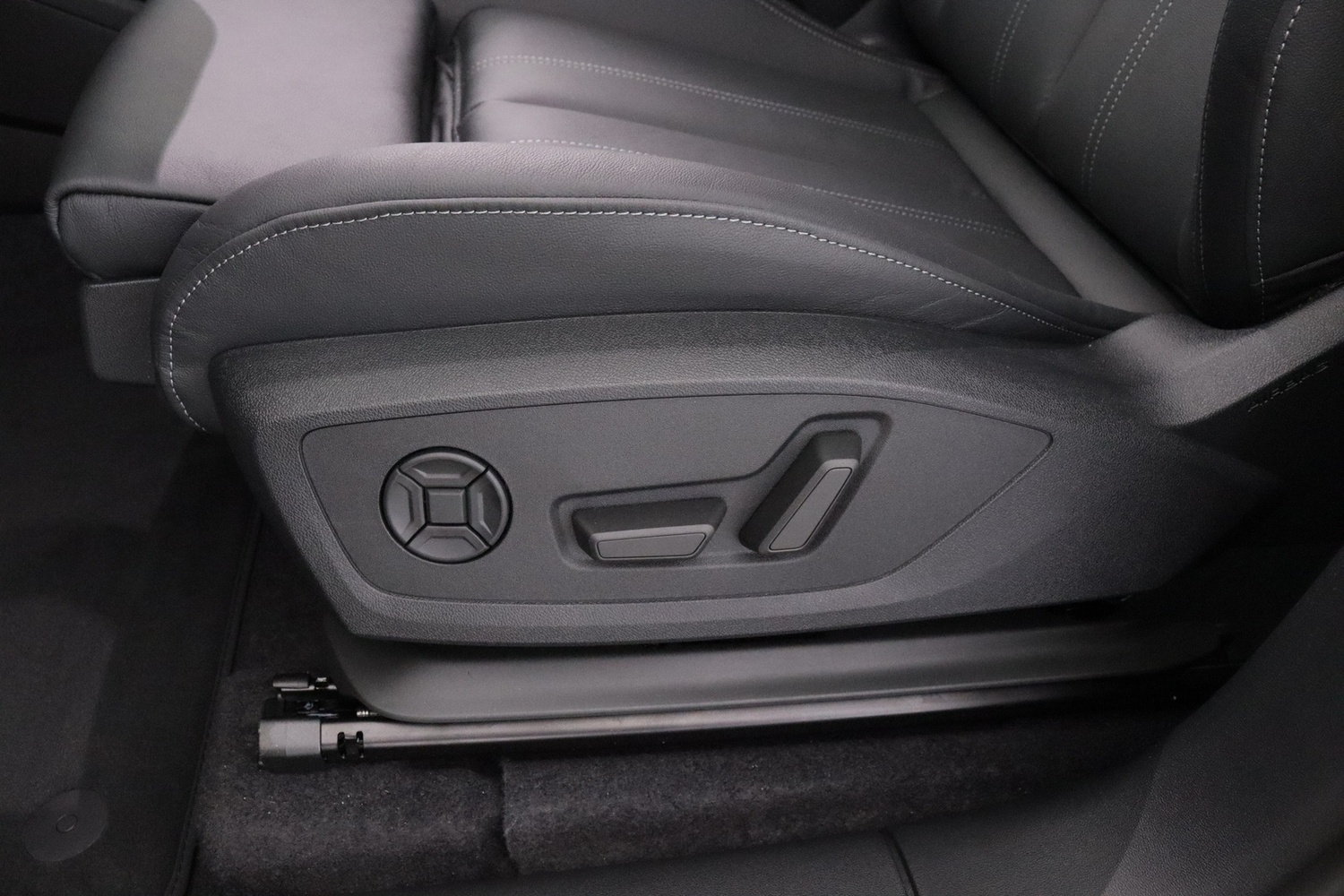 heti ajoon Audi Q6 e-tron