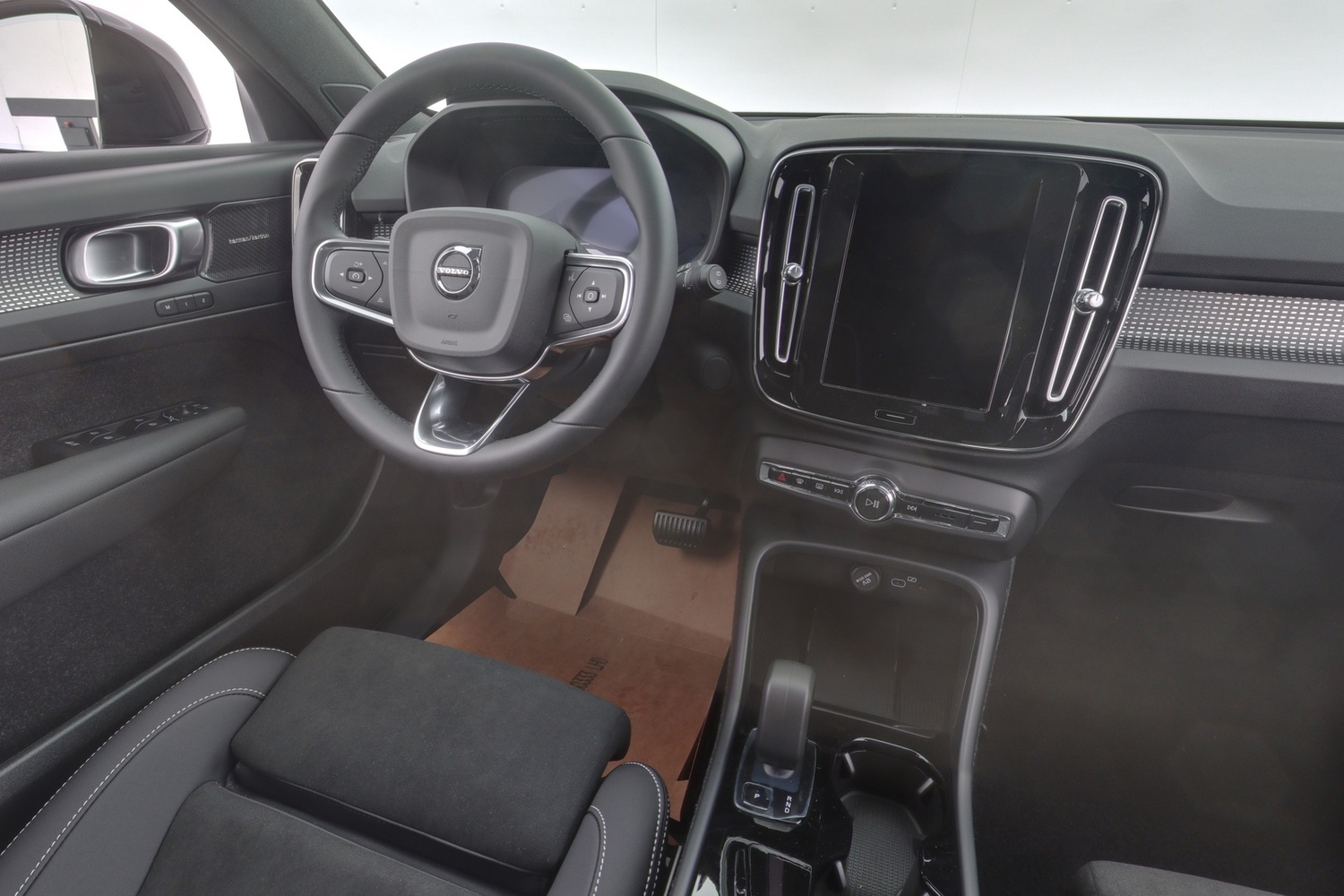 heti ajoon Volvo EX40