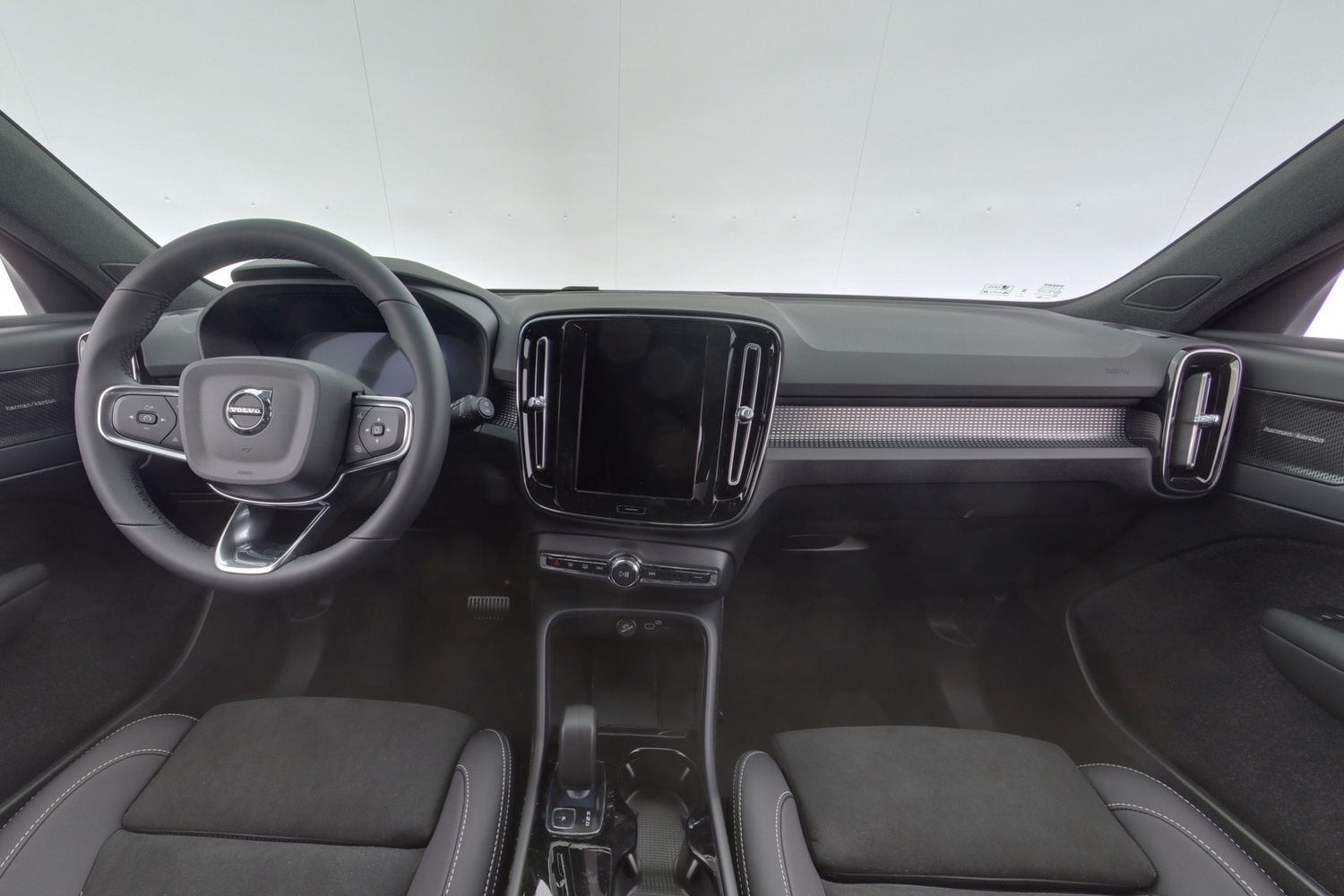 heti ajoon Volvo EX40