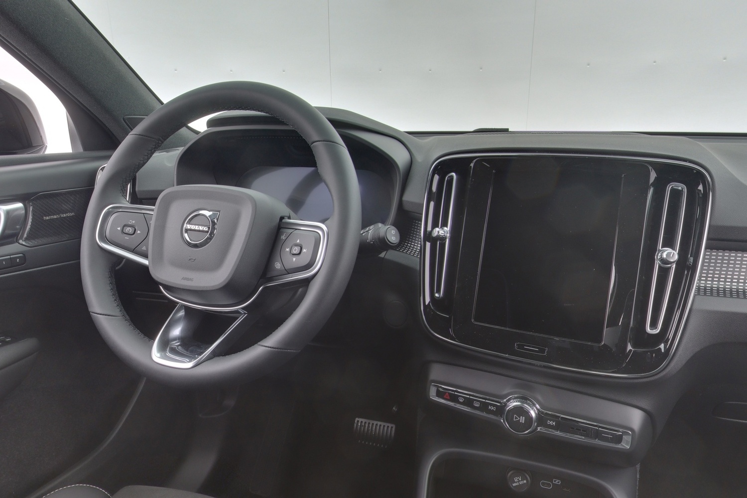 heti ajoon Volvo EX40