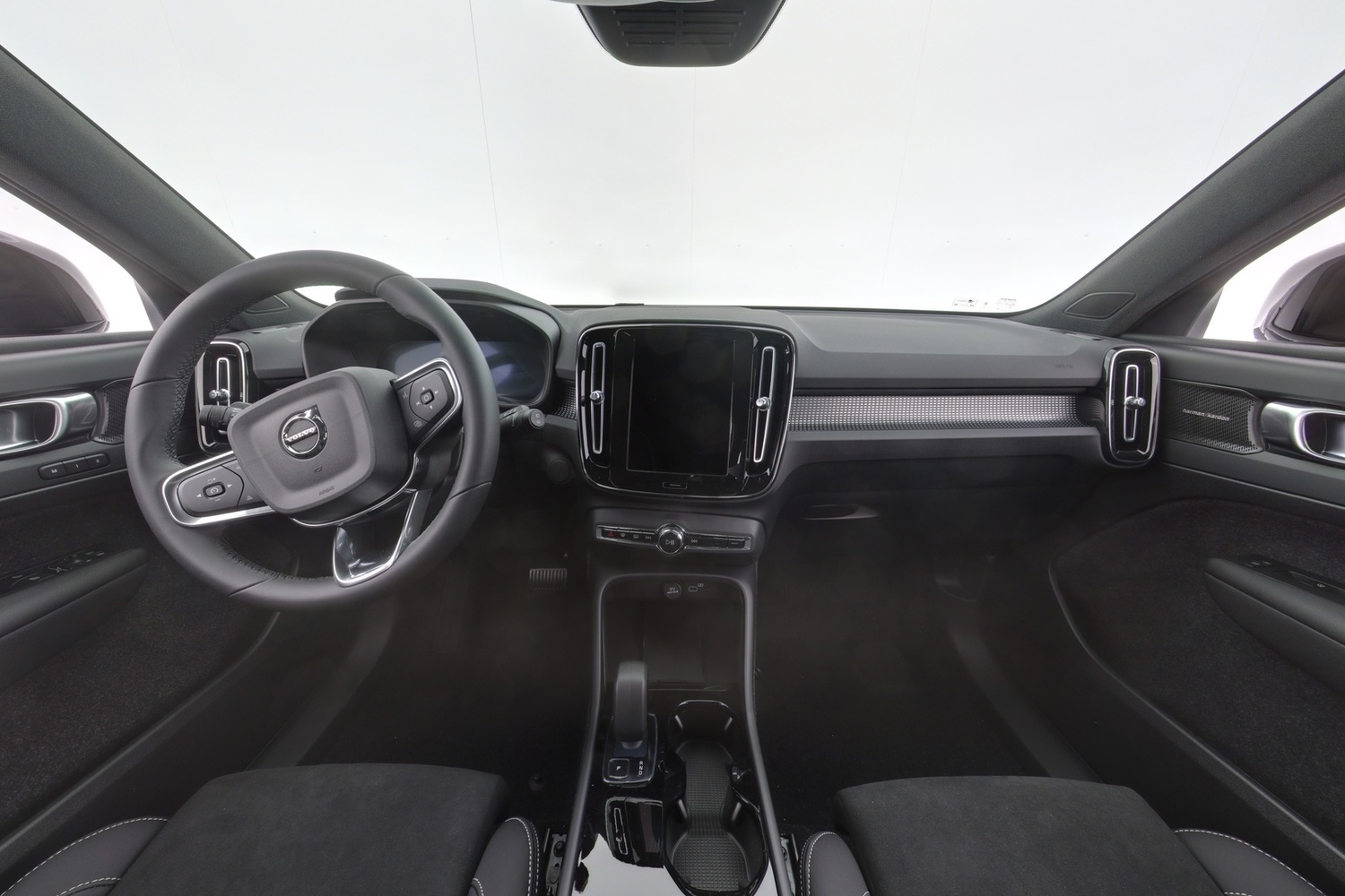 heti ajoon Volvo EX40