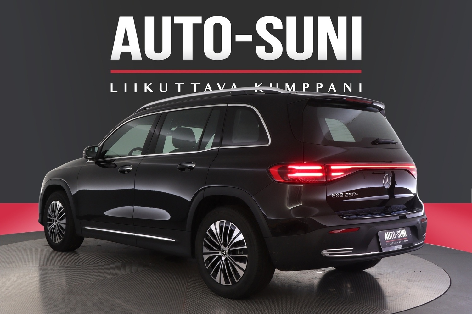 heti ajoon Mercedes-Benz EQB