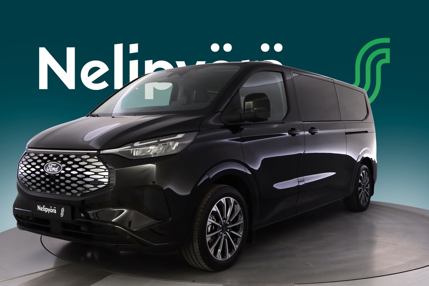 heti ajoon Ford Tourneo Custom