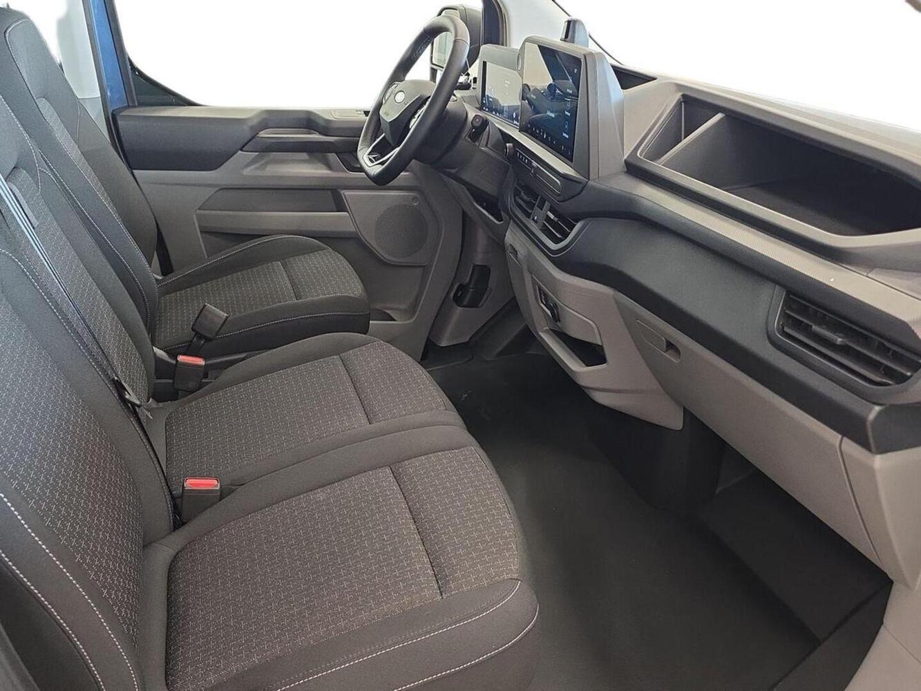 heti ajoon Ford Transit Custom