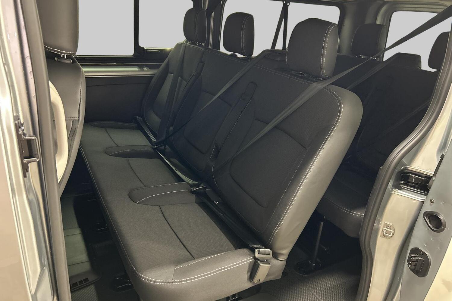 heti ajoon Nissan Primastar