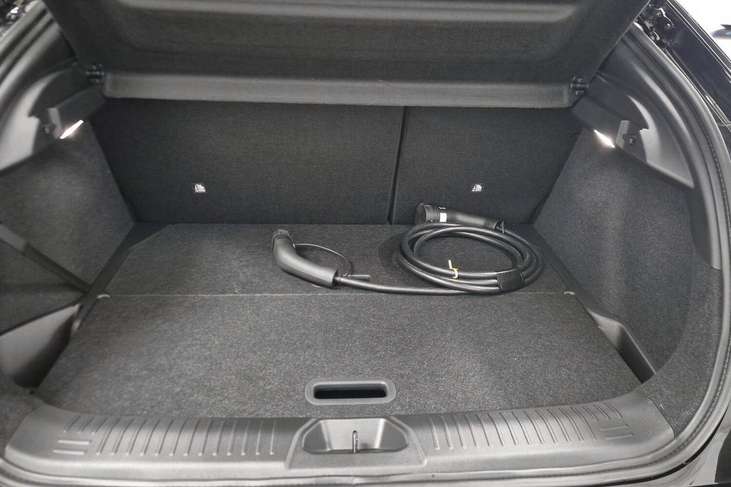 heti ajoon Nissan Leaf