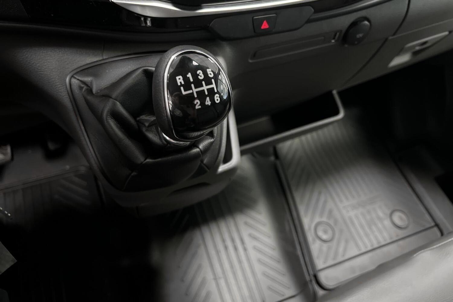 heti ajoon Ford Transit