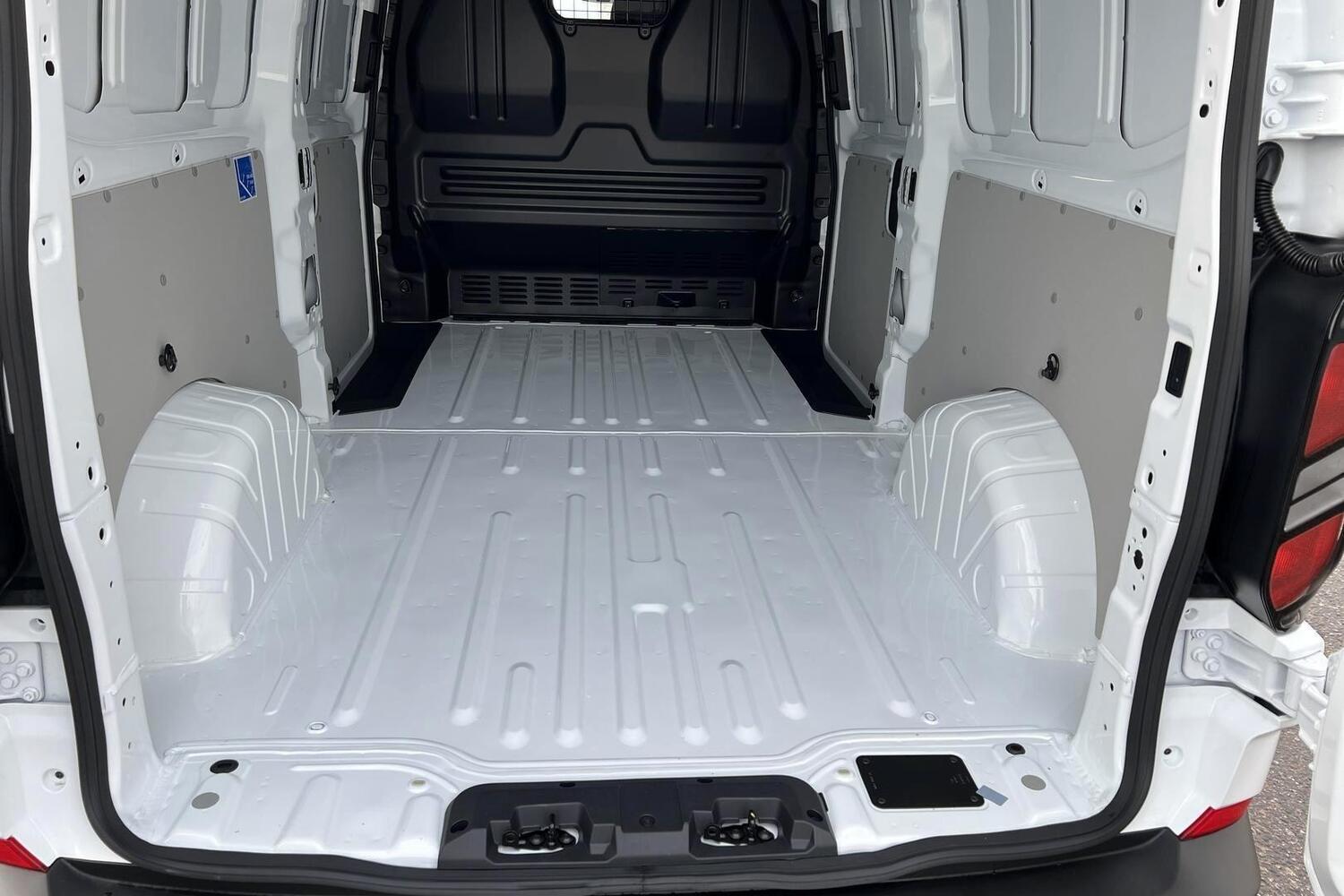 heti ajoon Ford Transit Custom