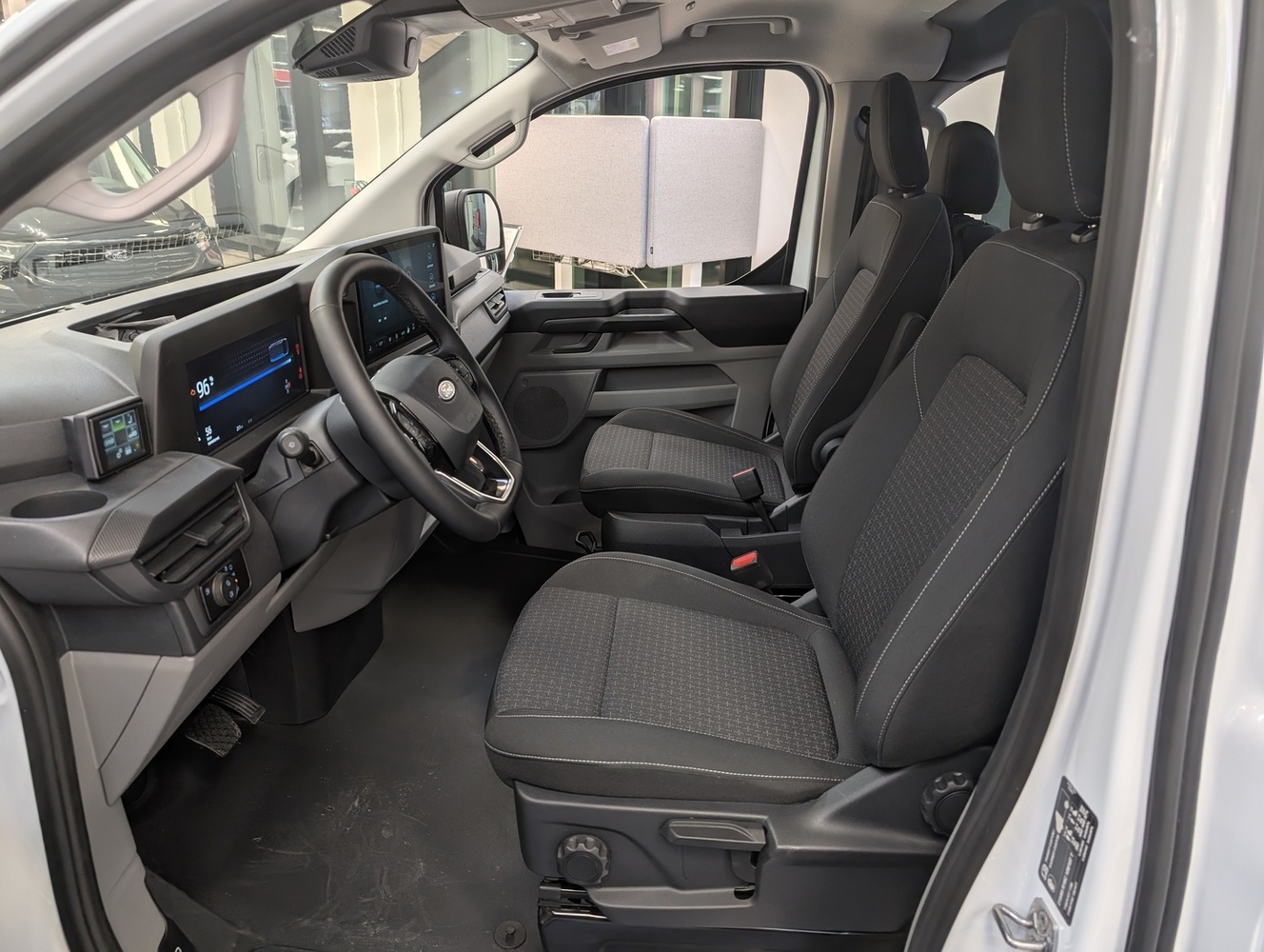 heti ajoon Ford Transit Custom