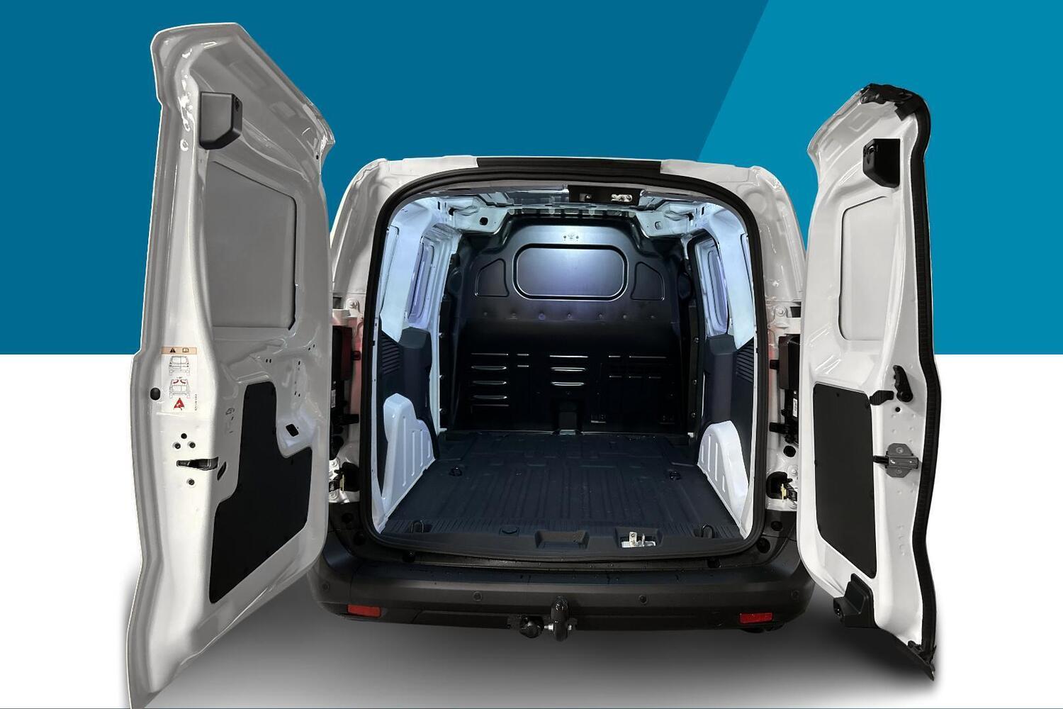 heti ajoon Ford Transit Courier