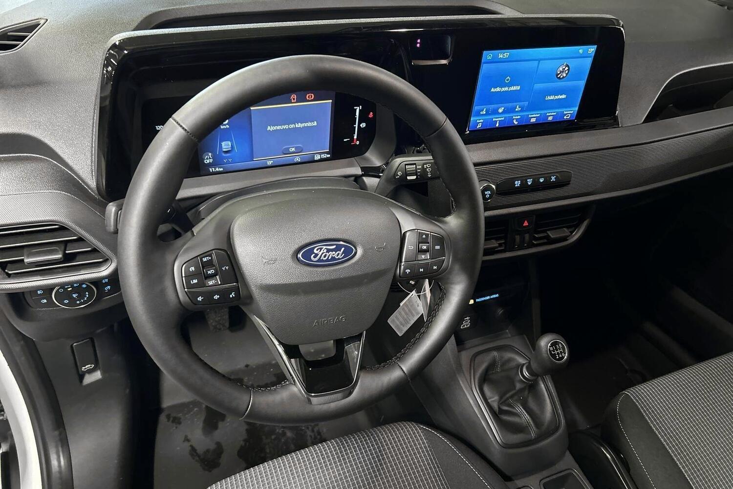 heti ajoon Ford Transit Courier