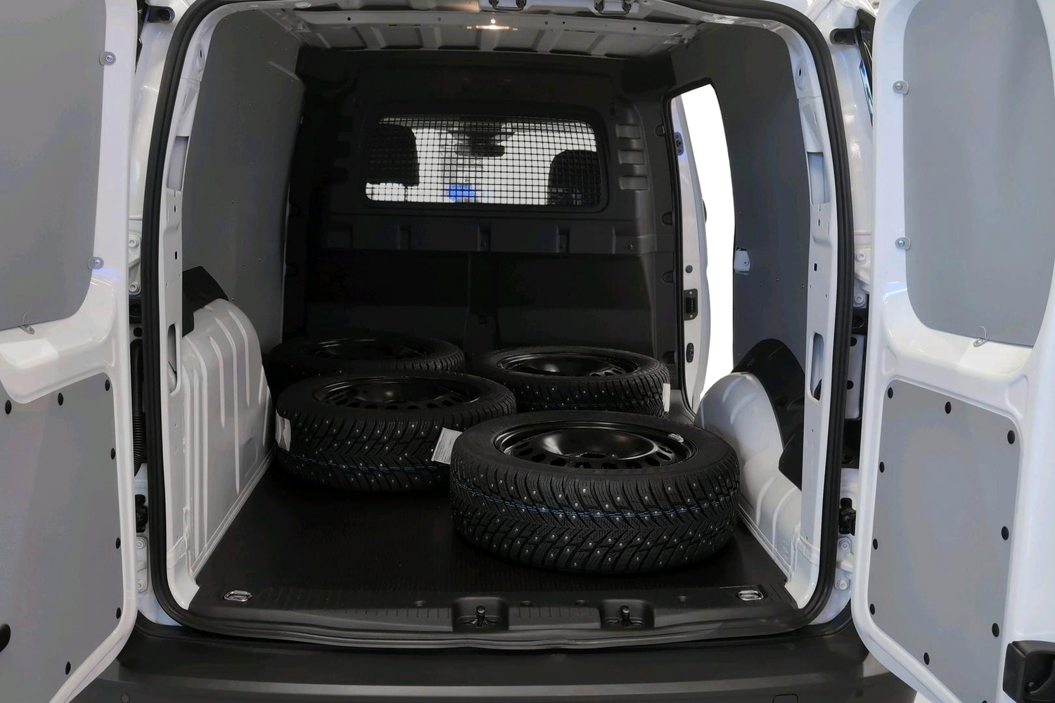 heti ajoon Ford Transit Connect