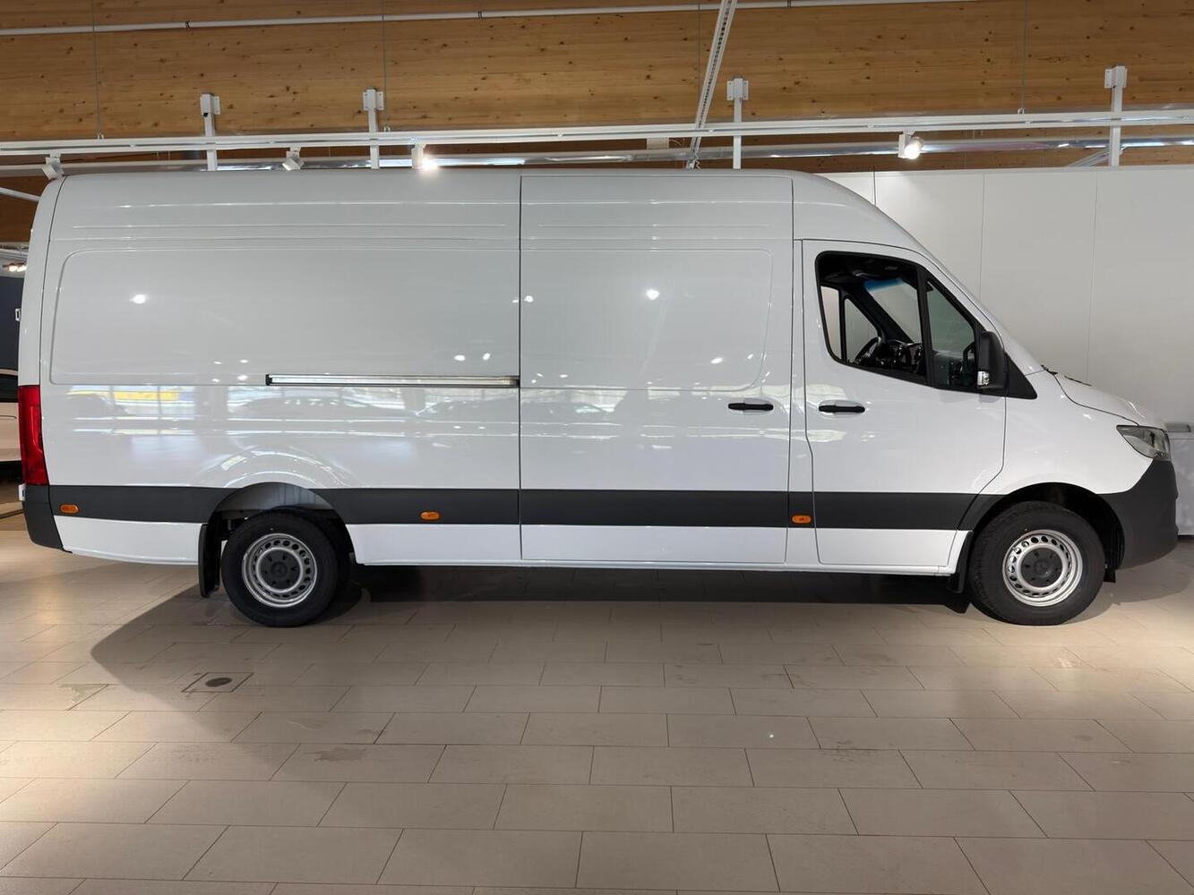 heti ajoon Mercedes-Benz Sprinter