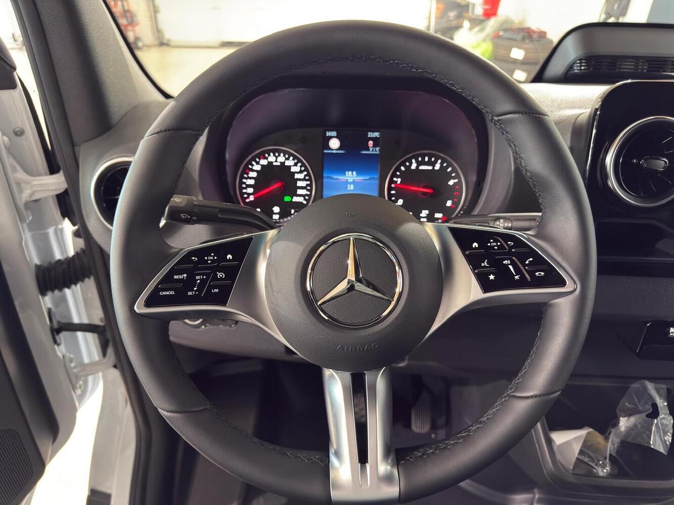 heti ajoon Mercedes-Benz Sprinter