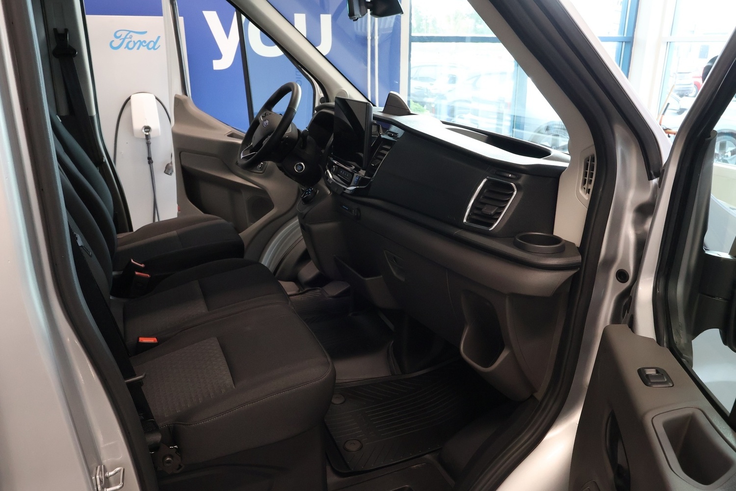 heti ajoon Ford Transit