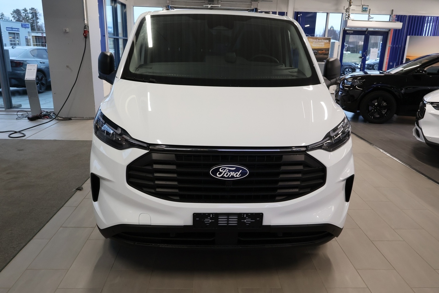 heti ajoon Ford Transit Custom