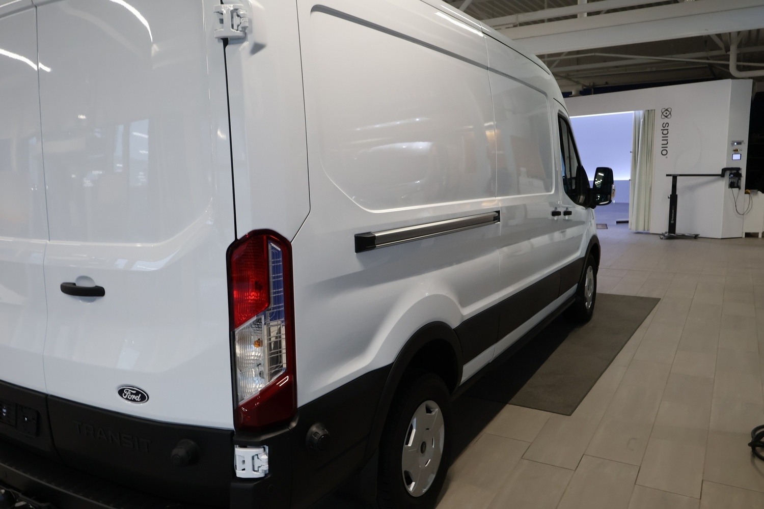 heti ajoon Ford Transit