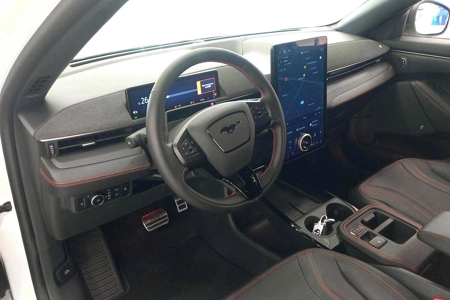 heti ajoon Ford USA Mustang