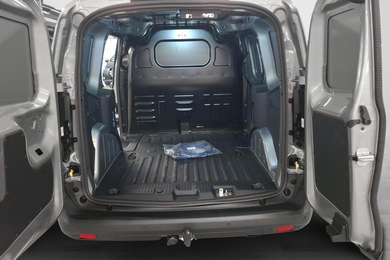 heti ajoon Ford Transit Courier