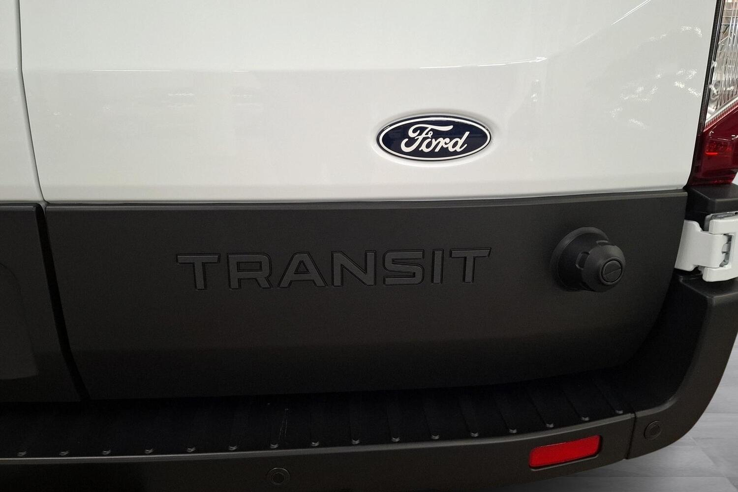 heti ajoon Ford Transit