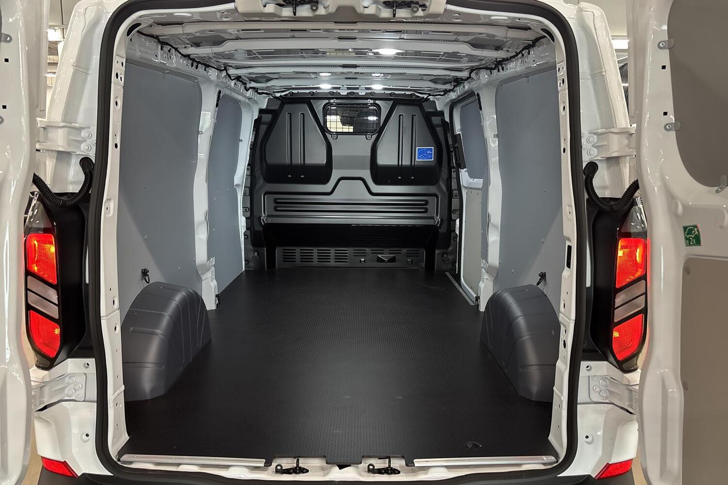 heti ajoon Ford Transit Custom