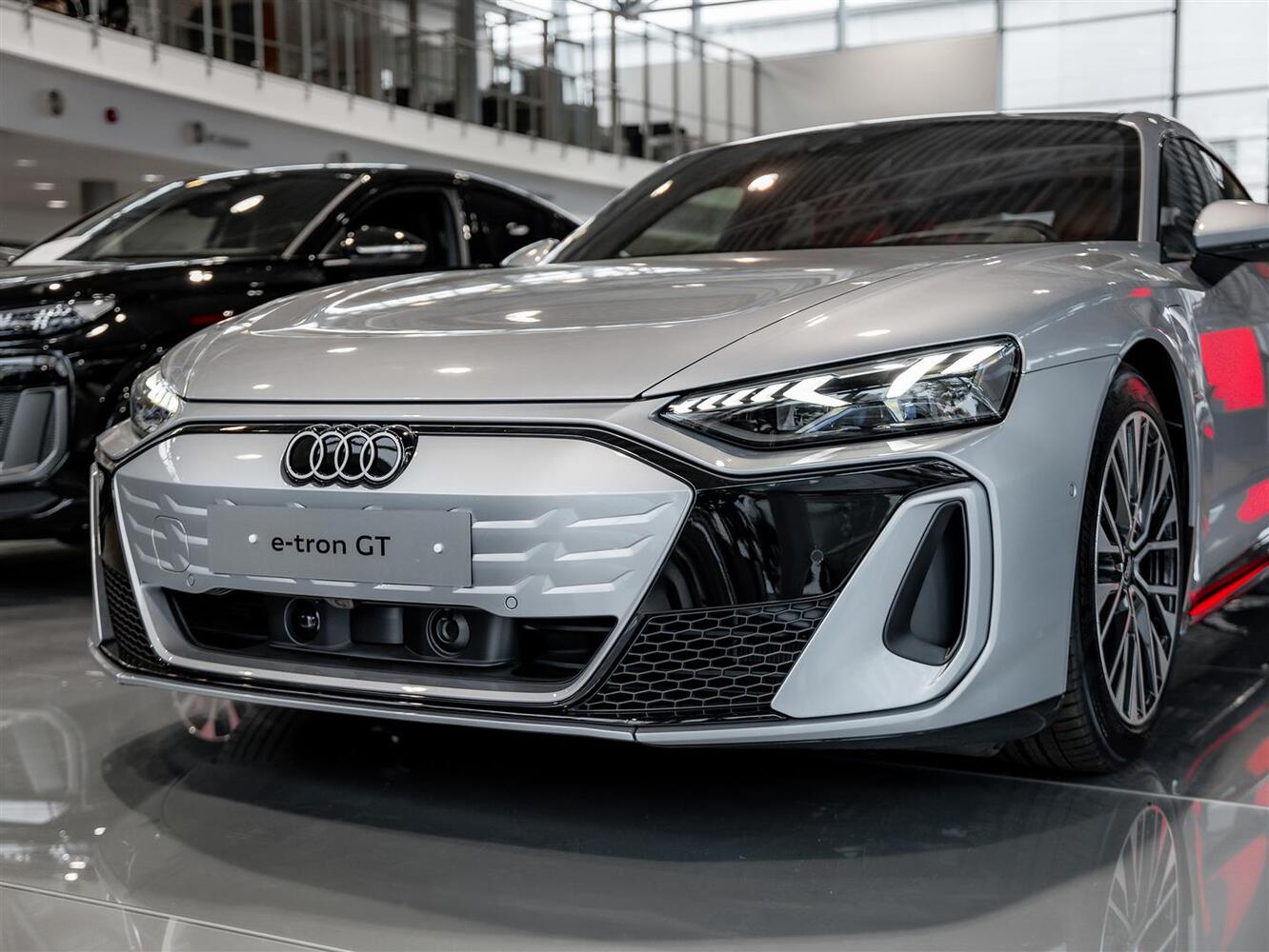 heti ajoon Audi e-tron GT