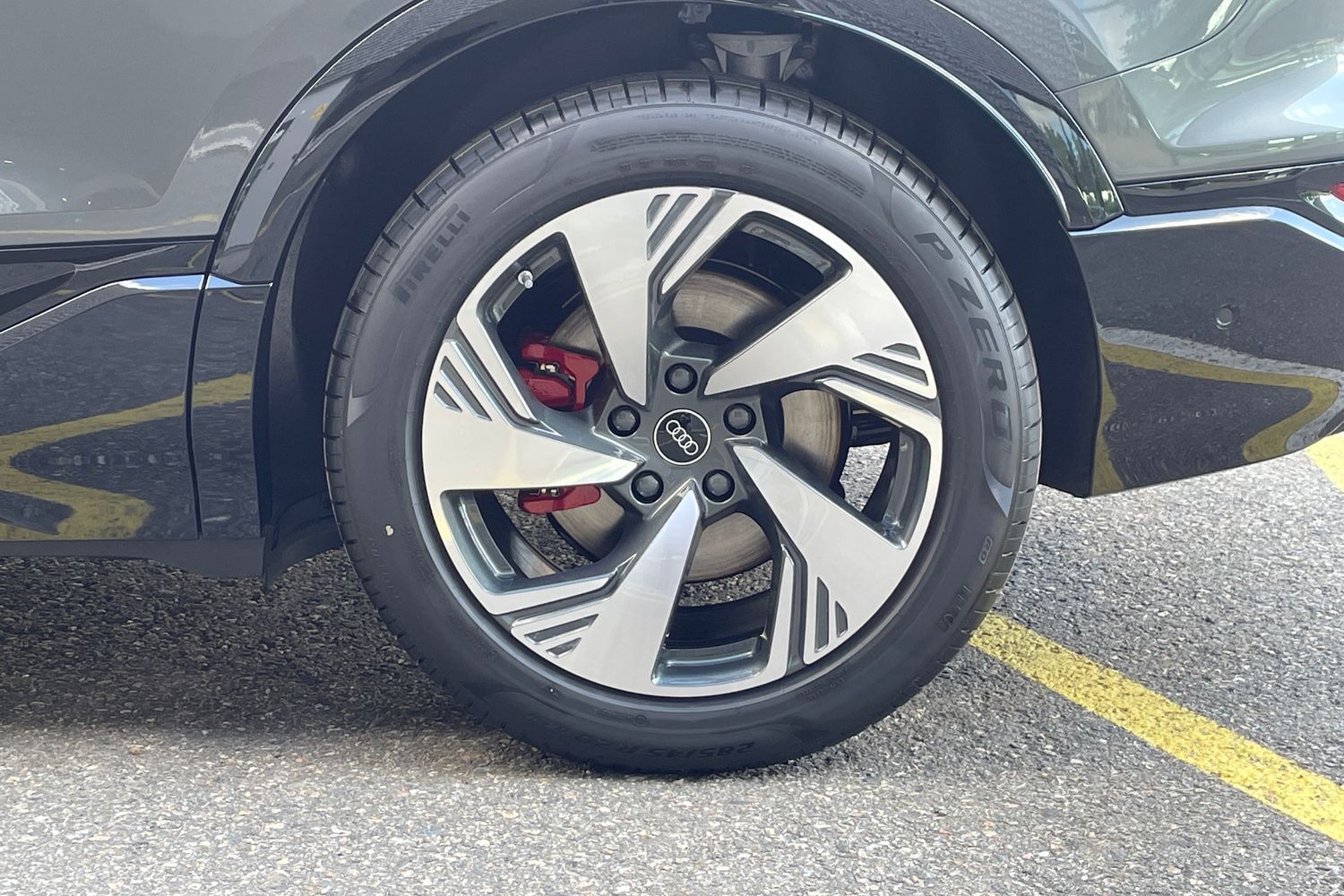 heti ajoon Audi Q6 e-tron