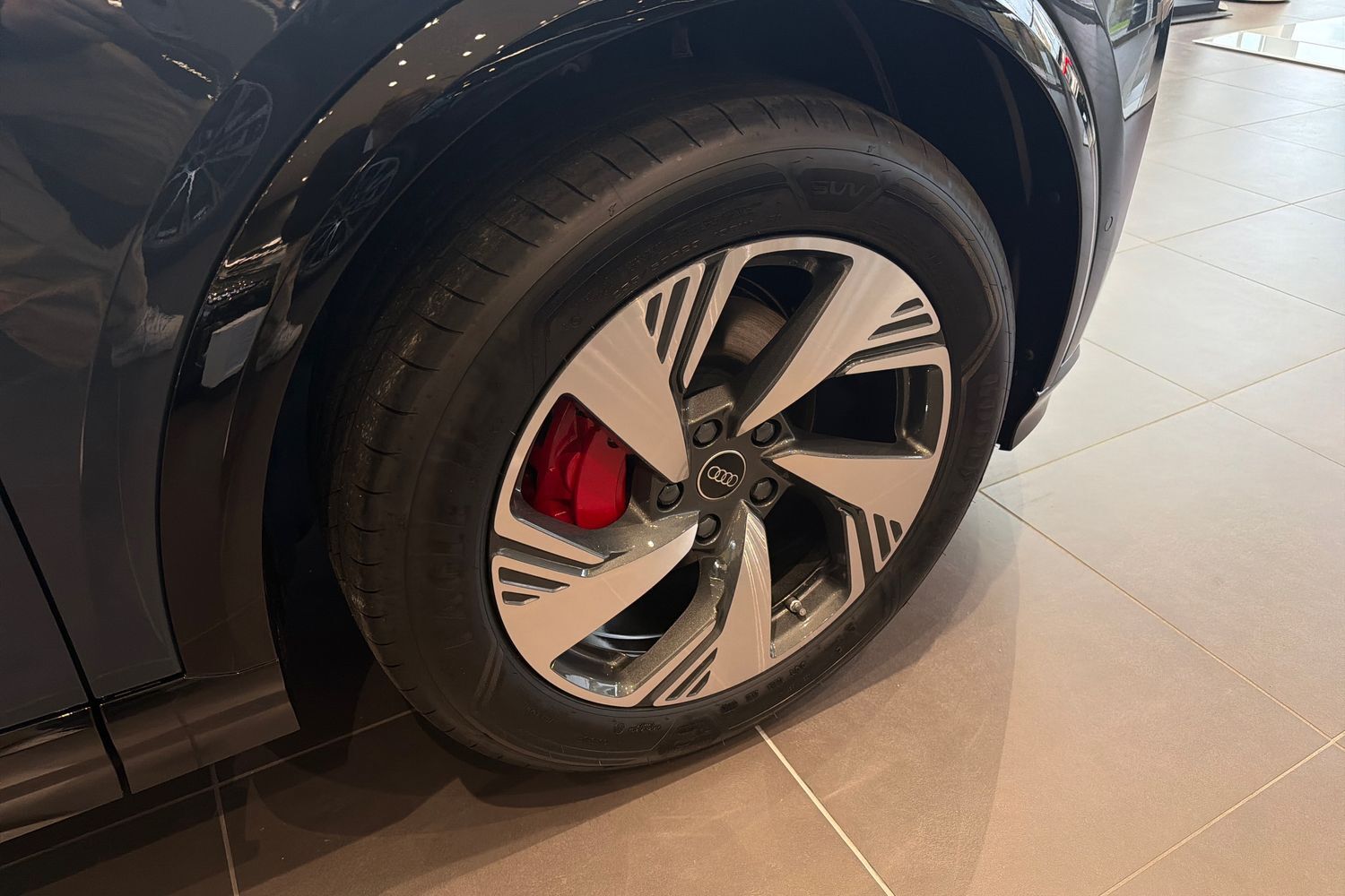 heti ajoon Audi Q6 e-tron