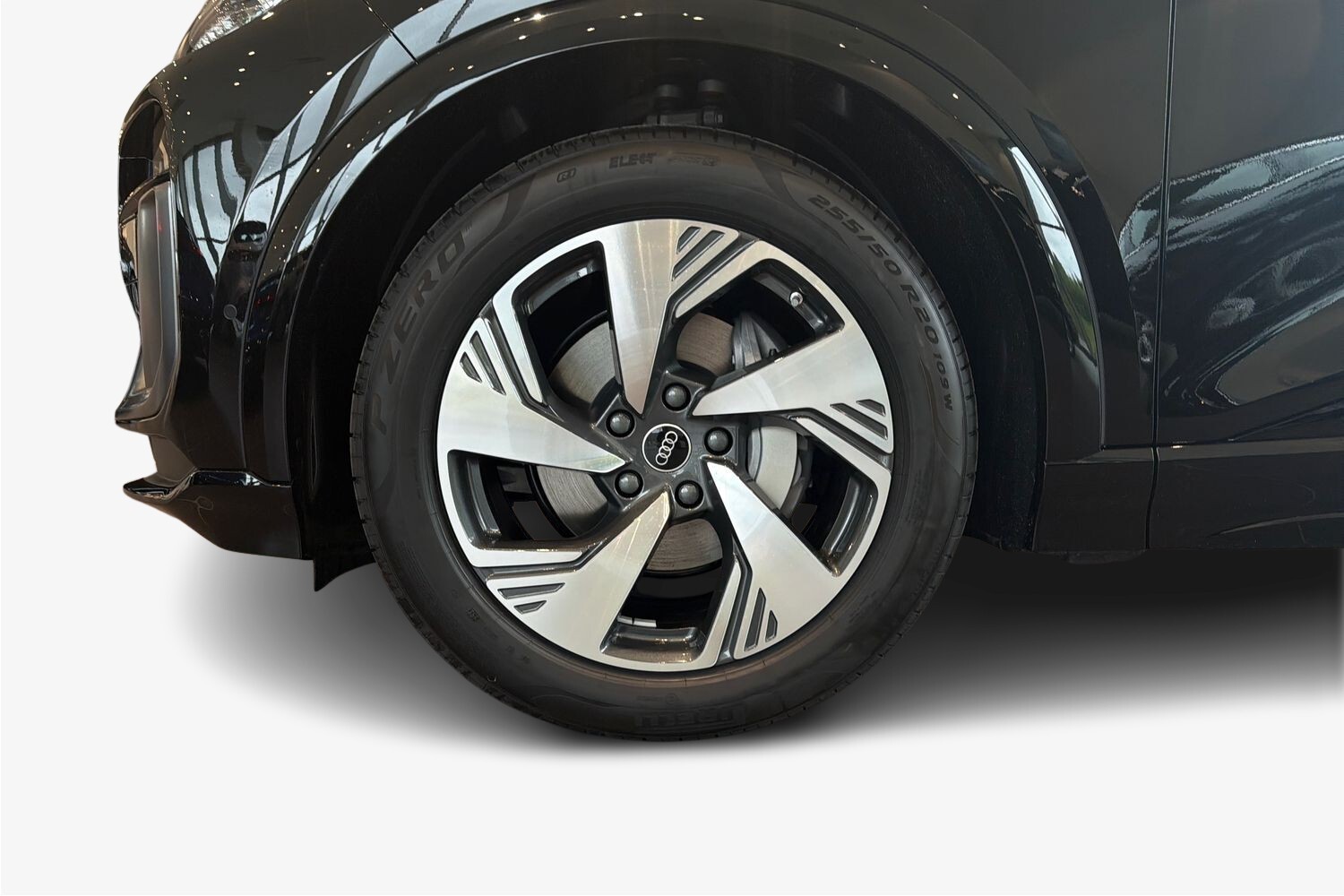 heti ajoon Audi Q6 e-tron