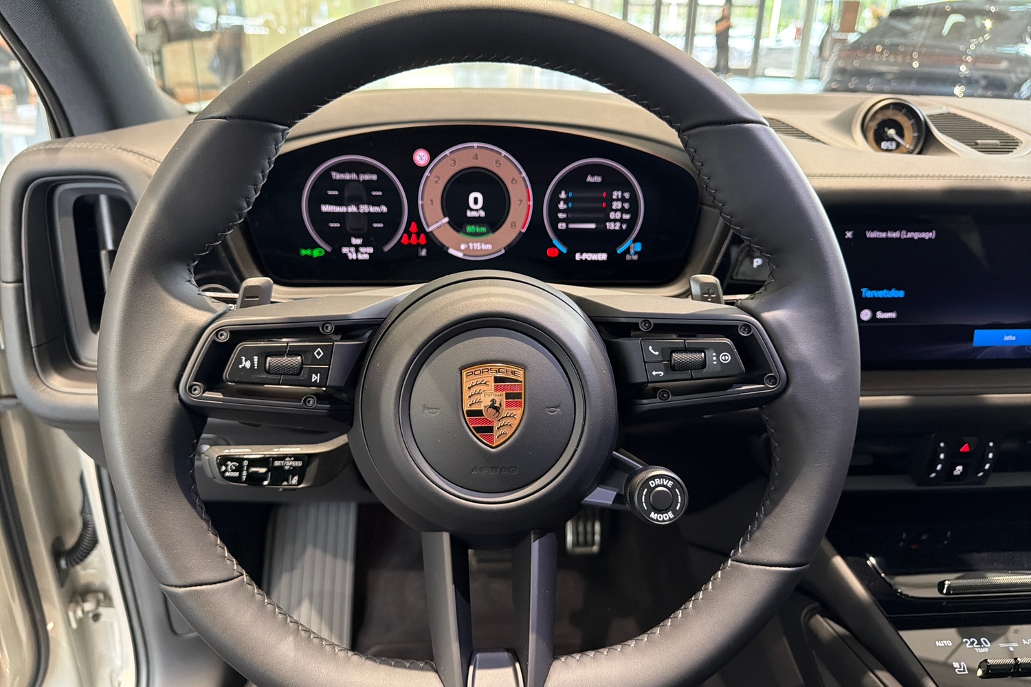 heti ajoon Porsche Cayenne
