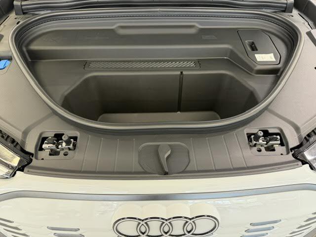 heti ajoon Audi Q6 e-tron
