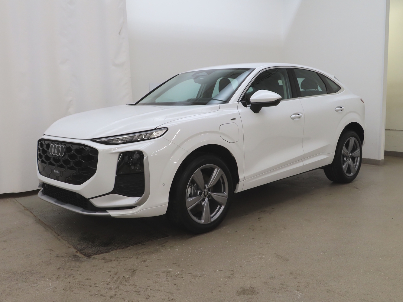 heti ajoon Audi Q3