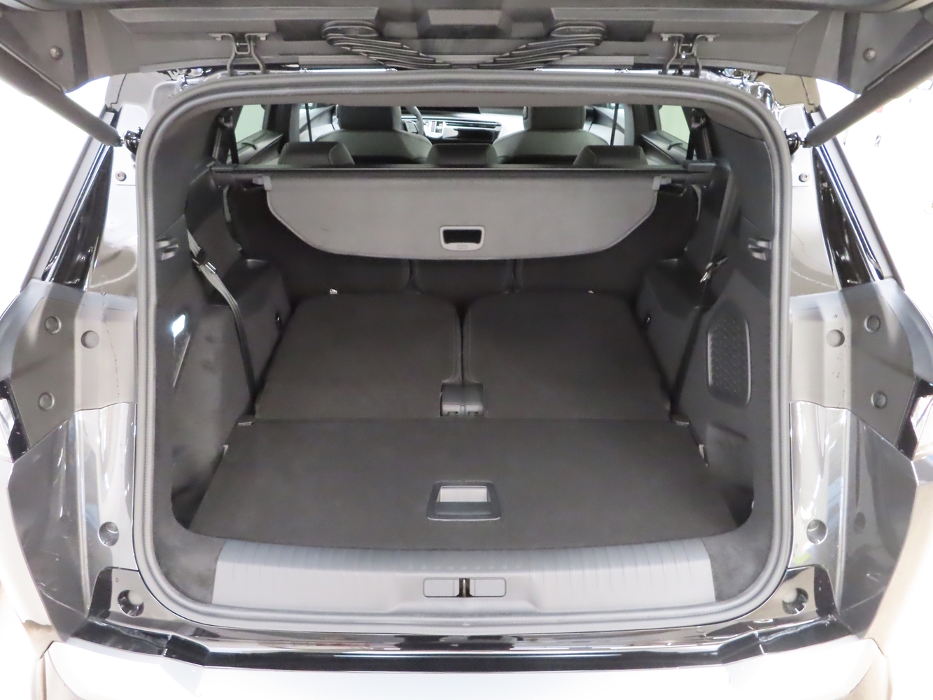 heti ajoon Peugeot E-5008