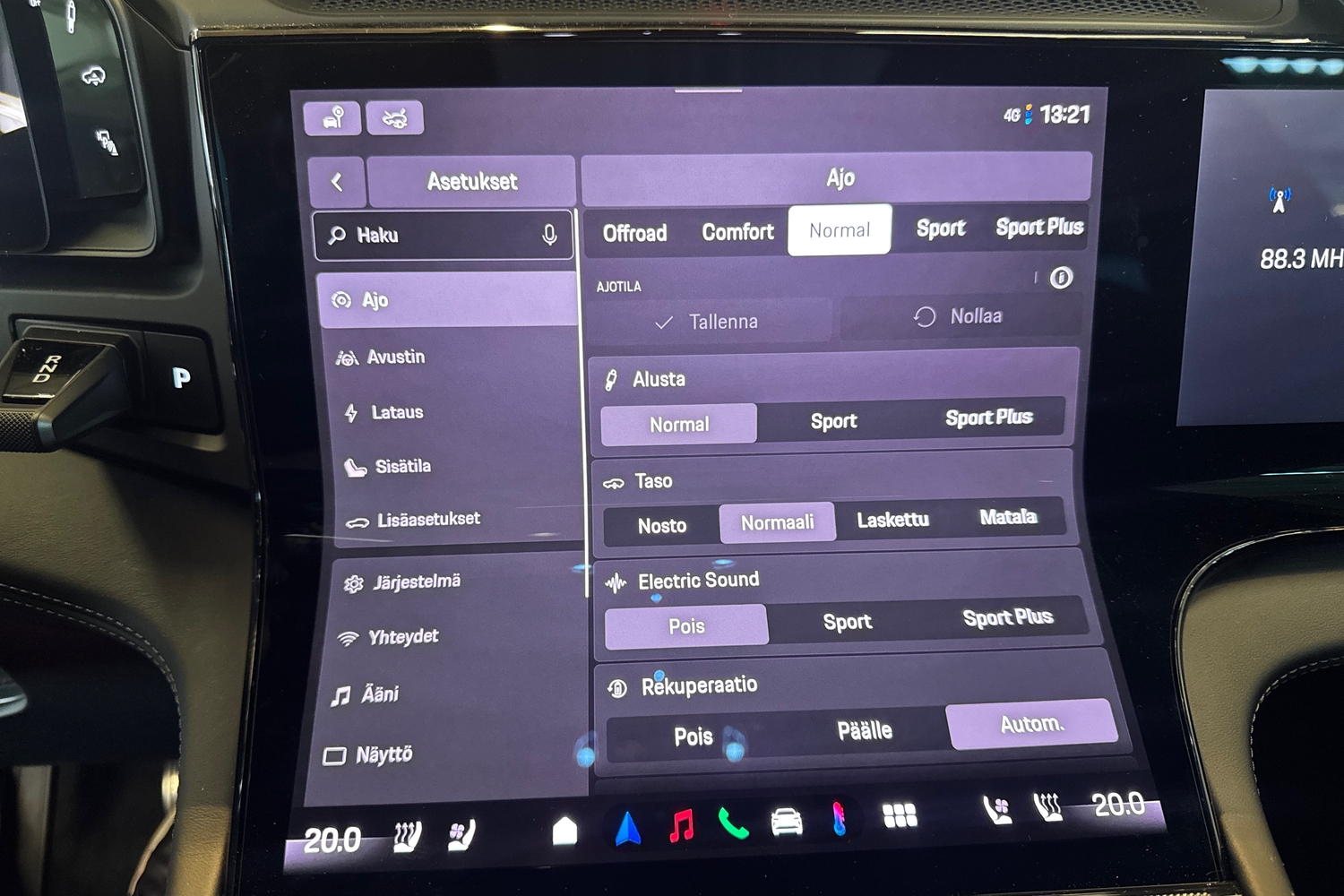 heti ajoon Porsche Cayenne