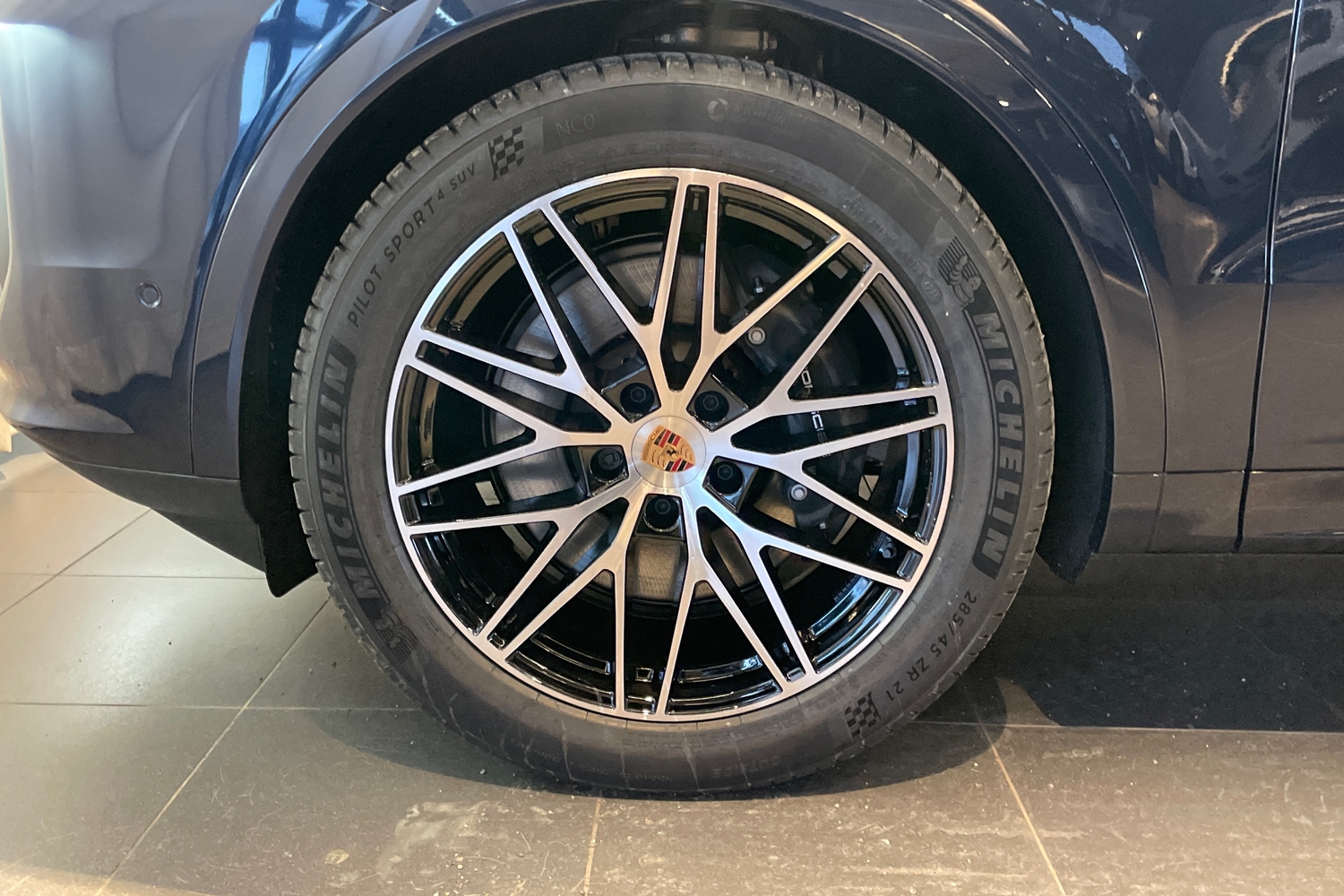 heti ajoon Porsche Cayenne