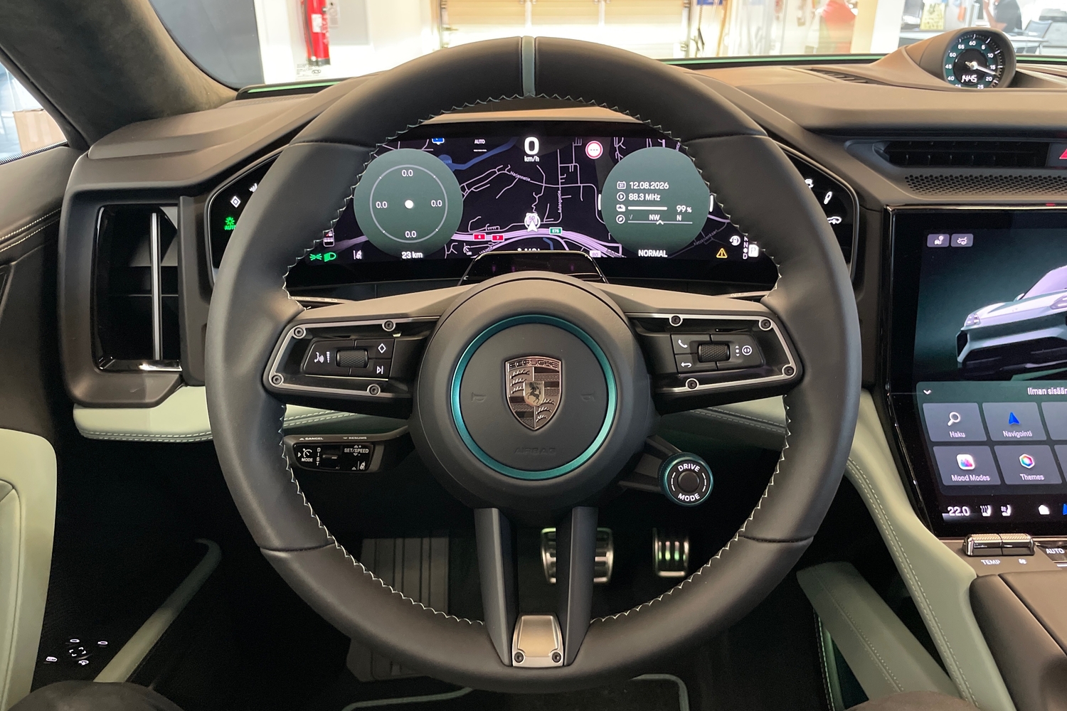 heti ajoon Porsche Cayenne