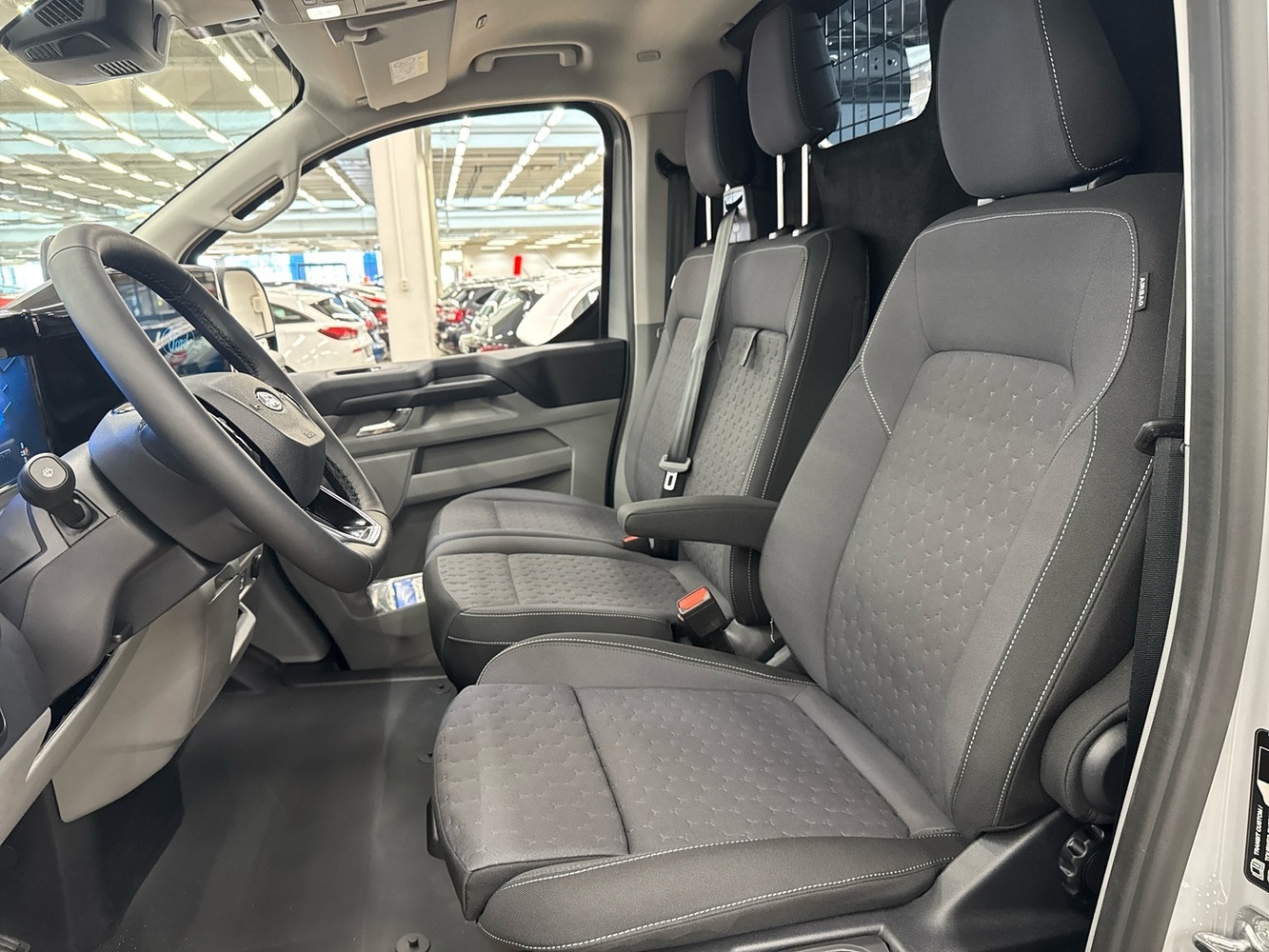 heti ajoon Ford Transit Custom