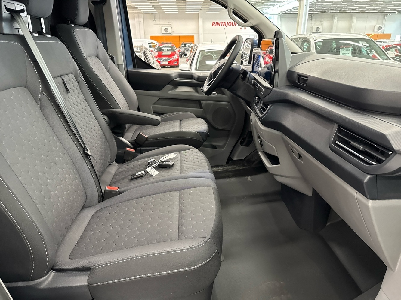 heti ajoon Ford Transit Custom