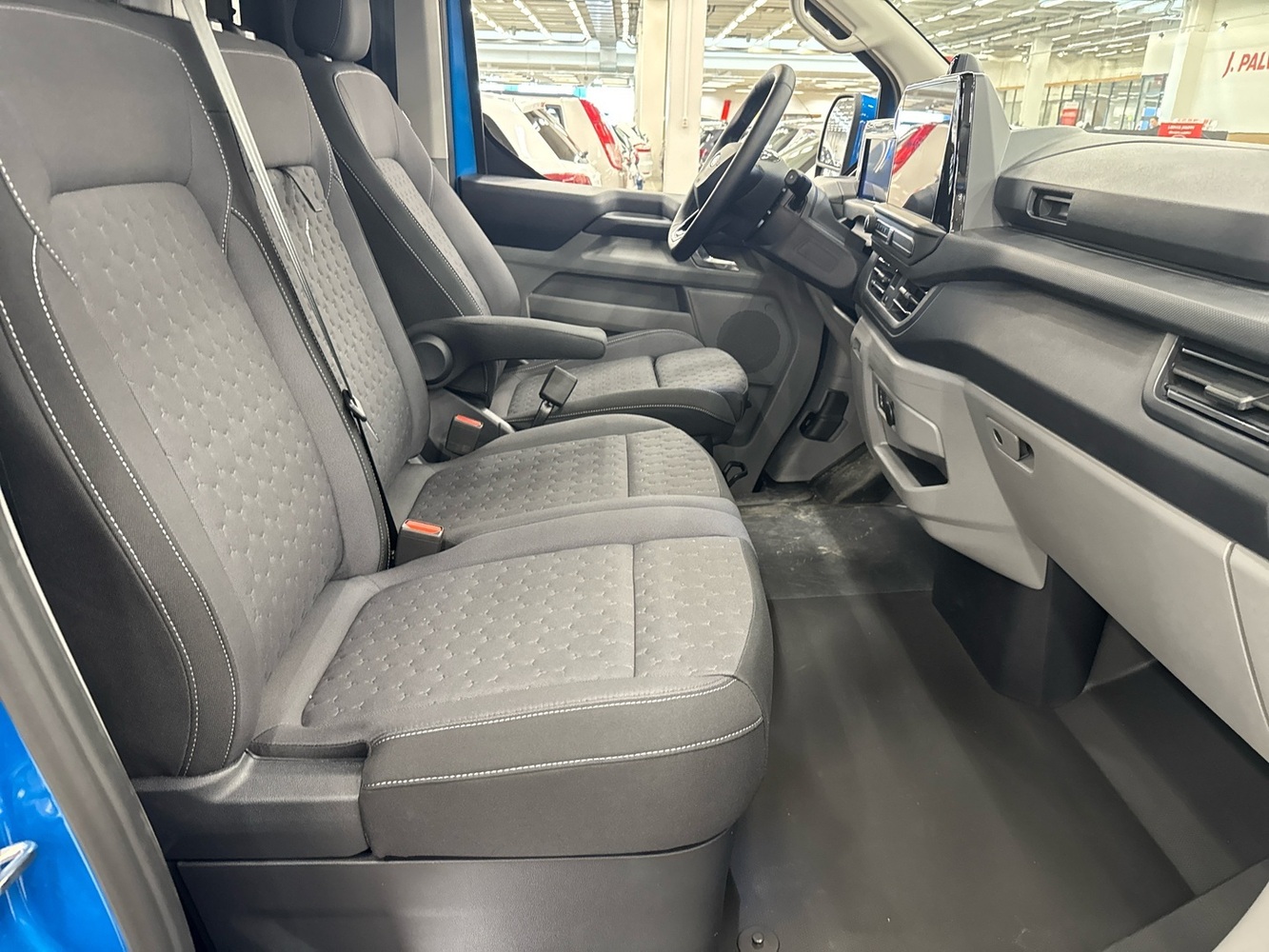 heti ajoon Ford Transit Custom