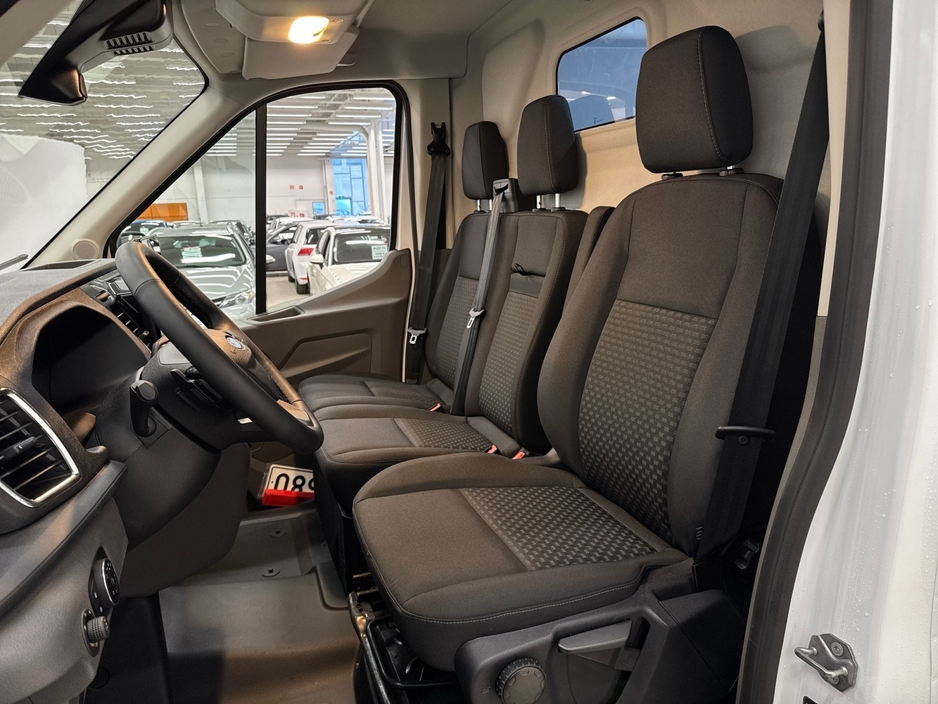 heti ajoon Ford Transit